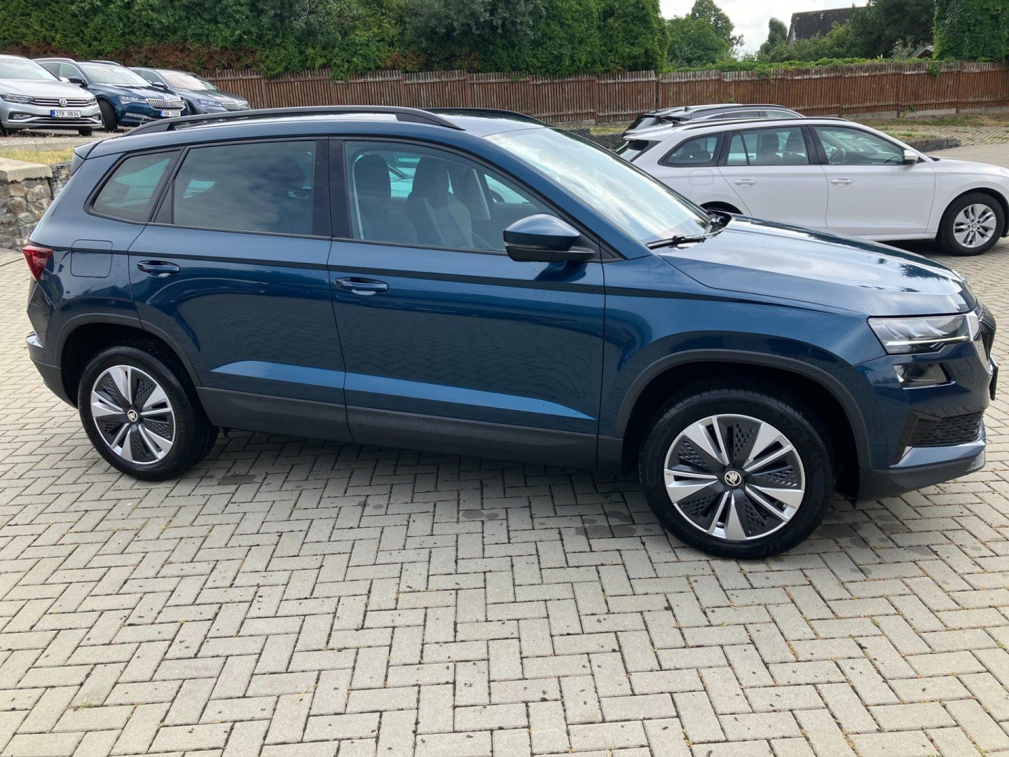 Škoda Karoq, 2.0TDI STYLE EL.TAŽNÉ,NOVÉ CZ - fotka 3