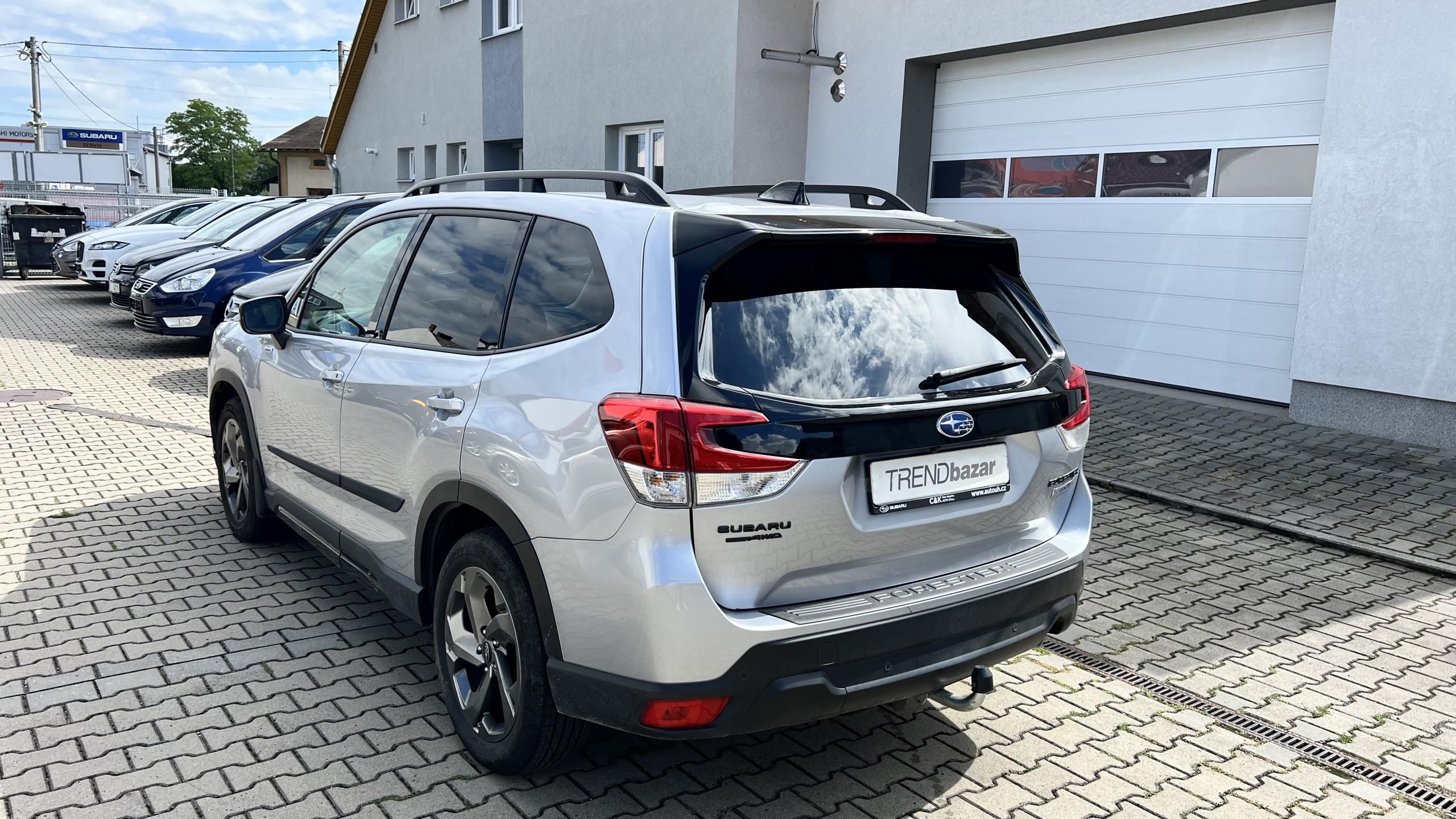 Subaru Forester, 2.0 E-BOXER EXECUTIVE - fotka 4