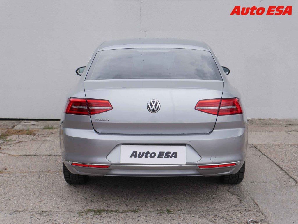 Volkswagen Passat, 2.0TDi,ČR - fotka 5
