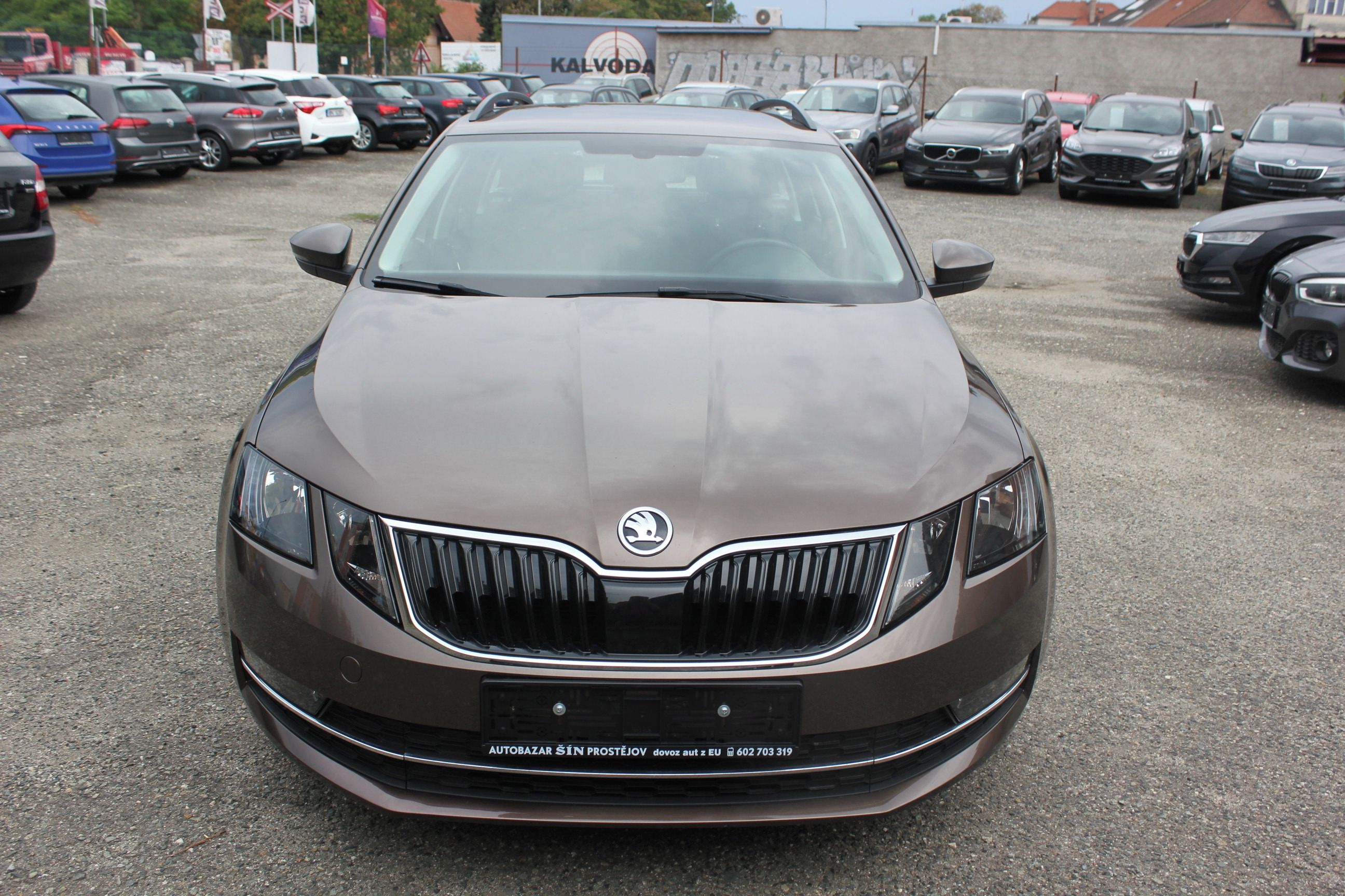 Škoda Octavia, 1.6 TDI, VÝHŘEV, SERVIS - fotka 2