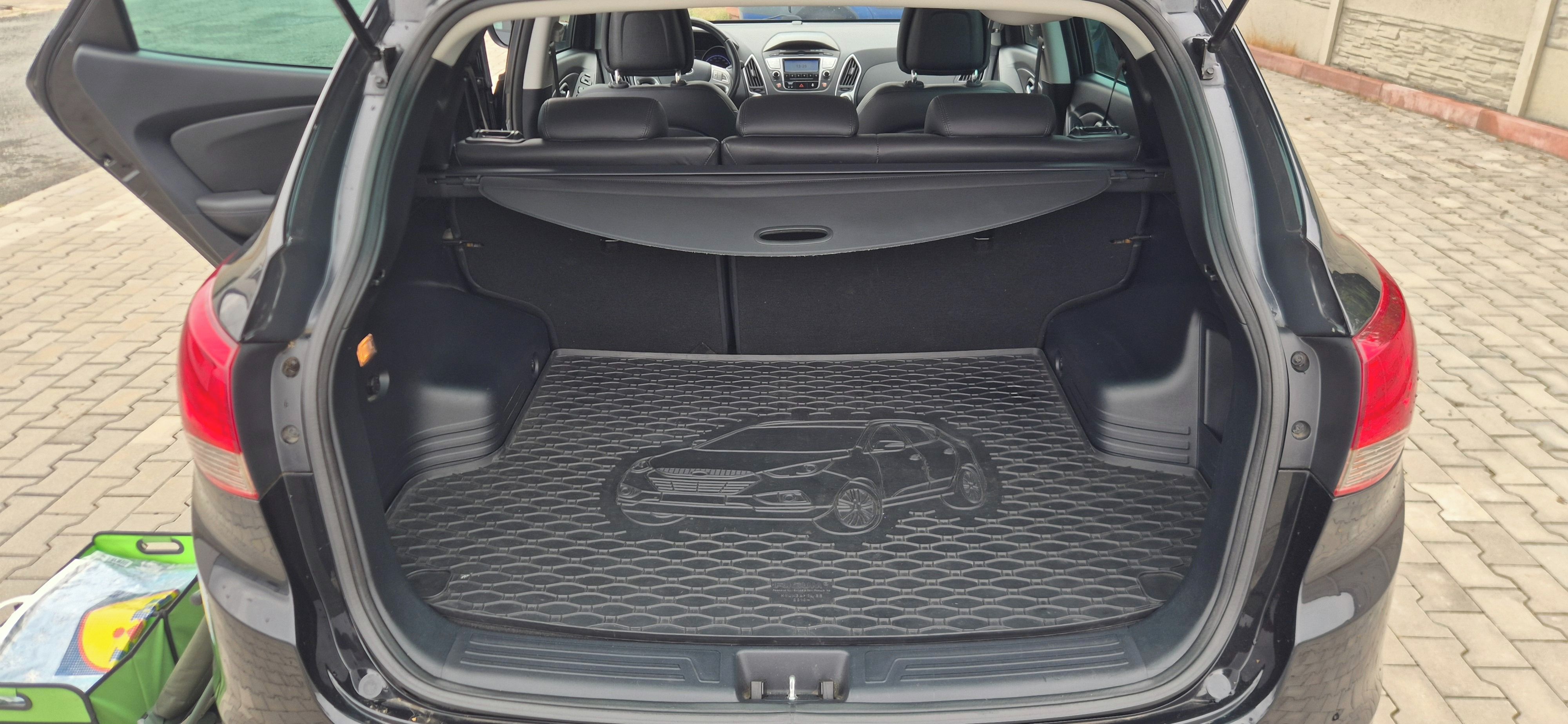 Hyundai Tucson, Hyundai ix 35 2.0crdi - fotka 4