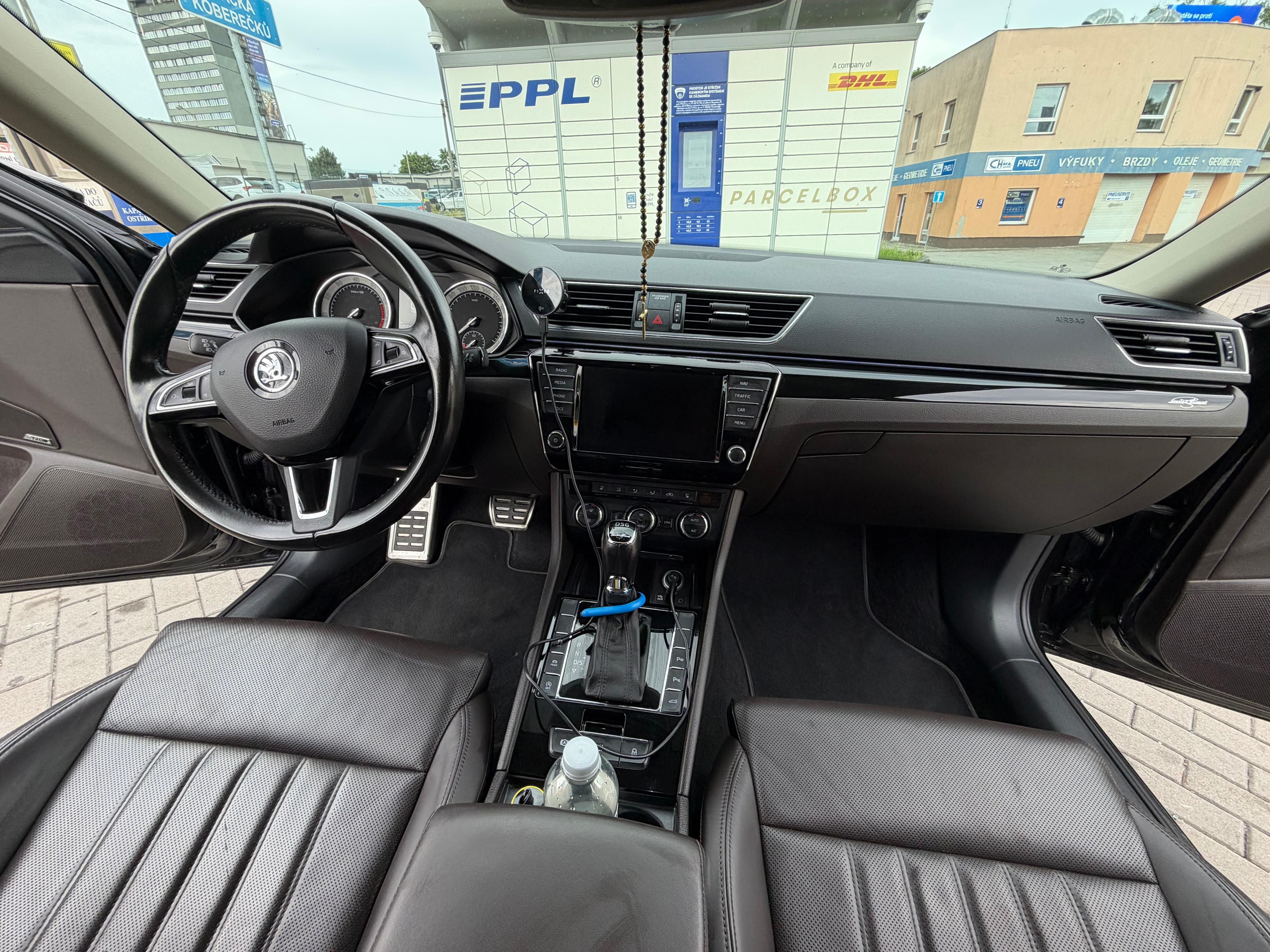 Škoda Superb, 2.0 tsi 206 kw 4x4 L&K DSG - fotka 5