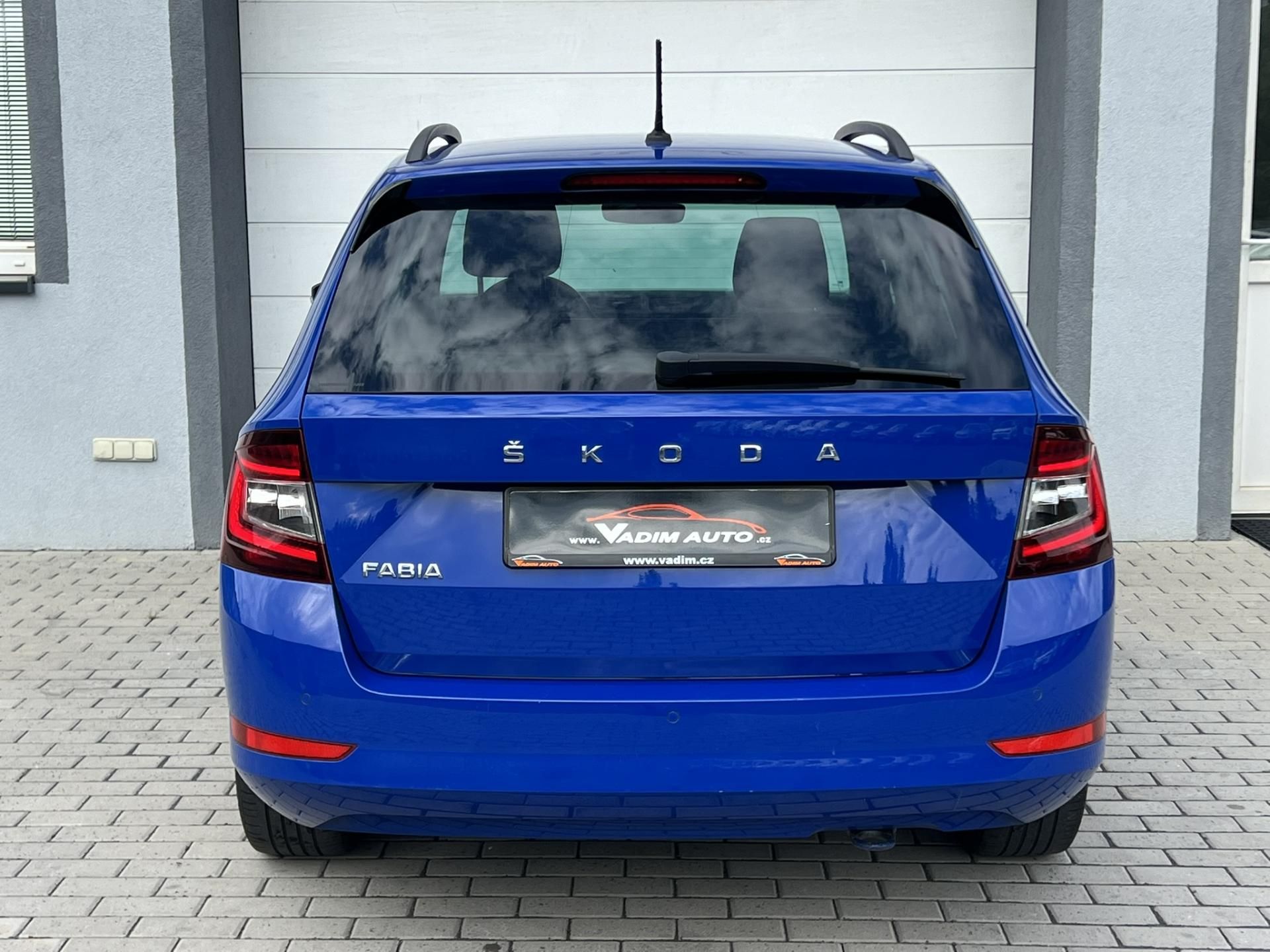 Škoda Fabia, 1.0TSI 70kW STYLE BLACK - fotka 6