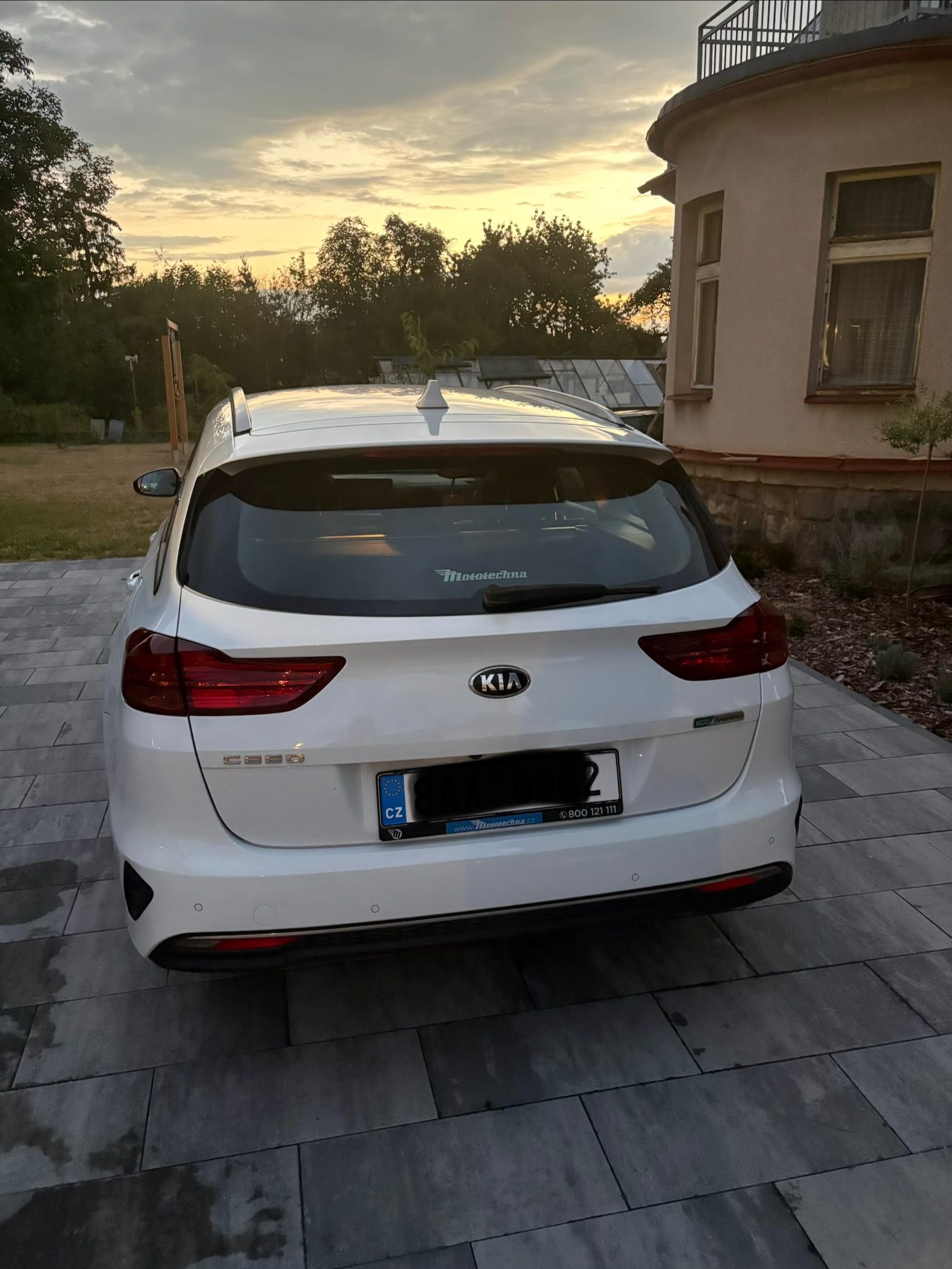 Kia Cee´d, Kia Ceed kombi 1.6 CRDi - fotka 2