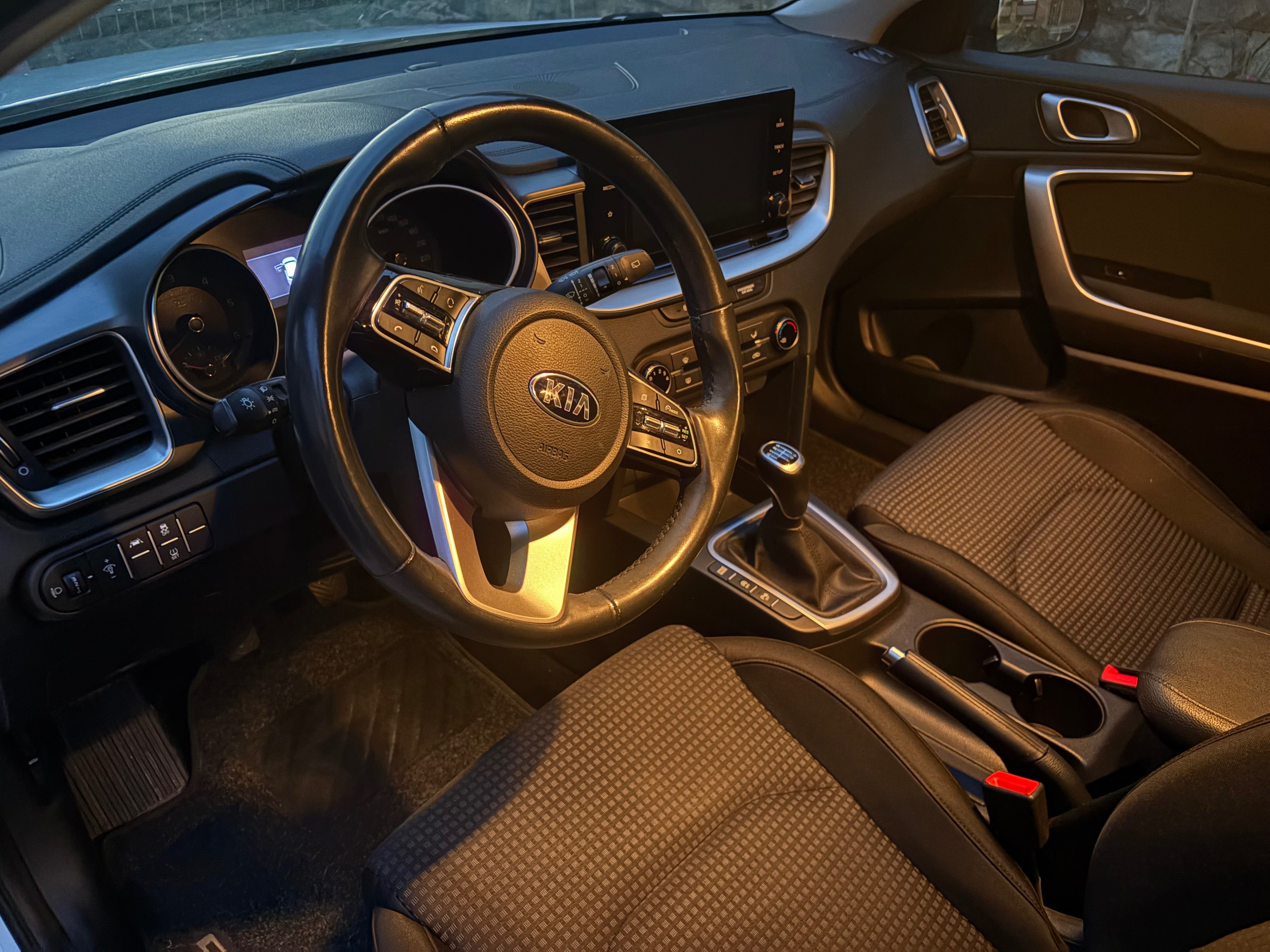 Kia Cee´d, Kia Ceed kombi 1.6 CRDi - fotka 4
