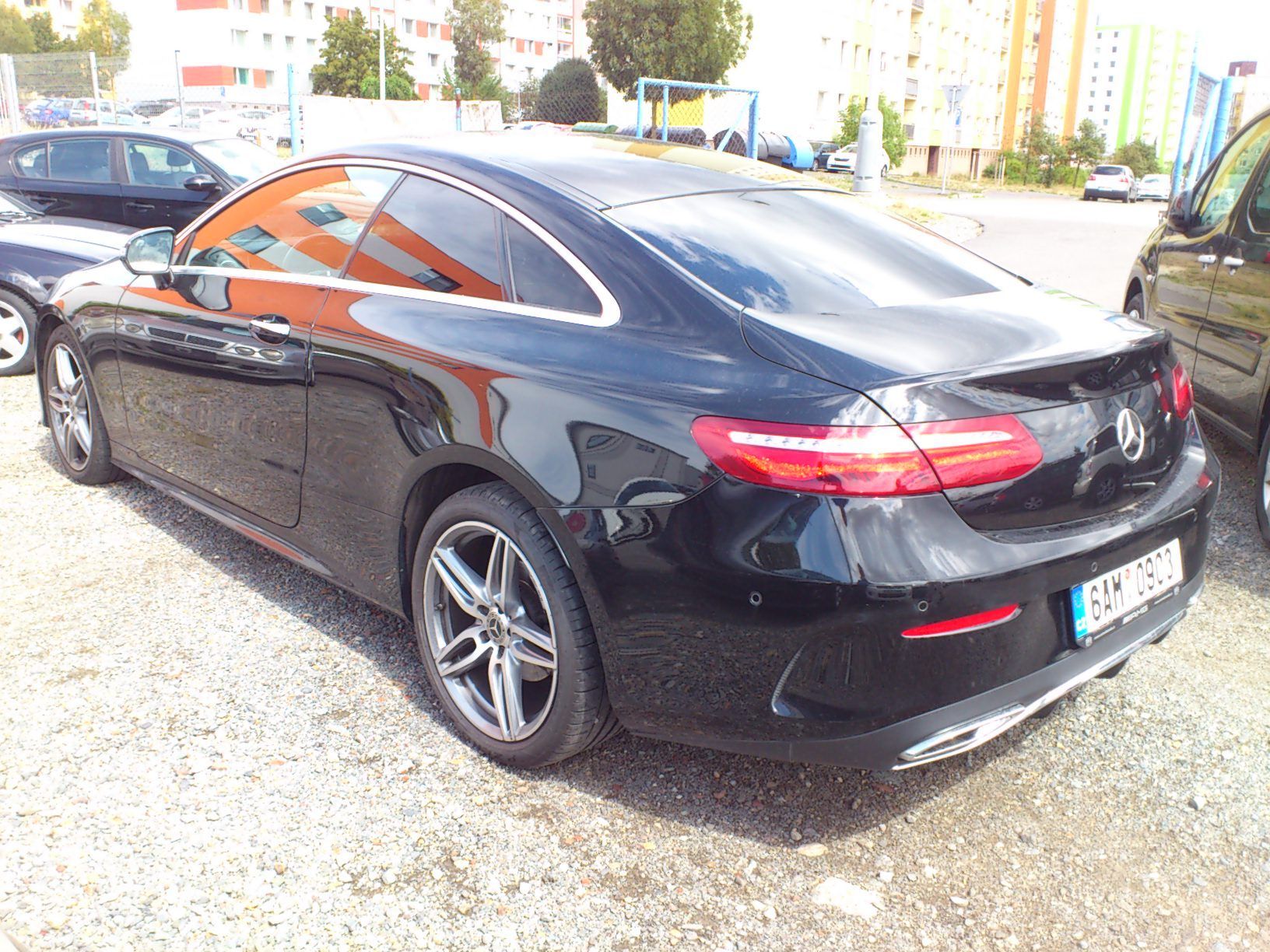 Mercedes-Benz Třídy E, E 220 4-matic 143 Kw - fotka 5