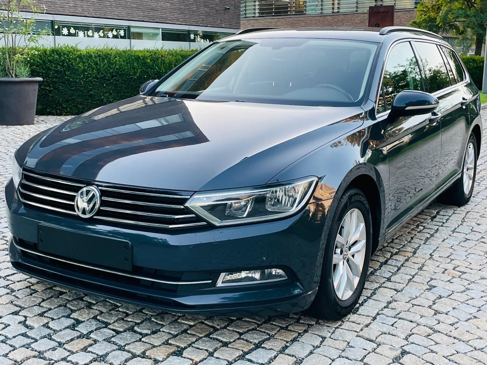 Volkswagen Passat, 1.4TSI MANUÁL SERVISKA TAŽNÉ - fotka 3
