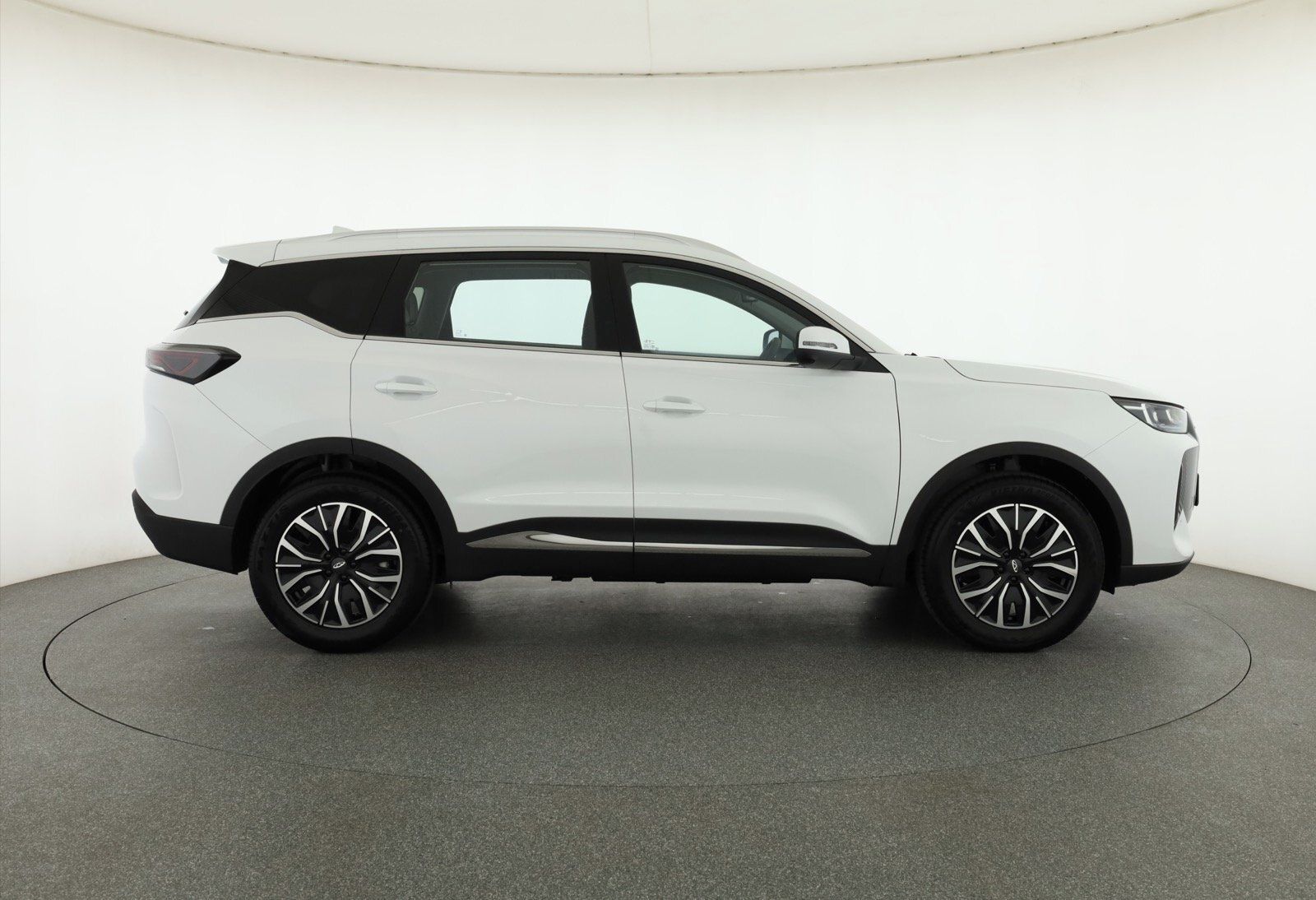 Chery Tiggo 7, 1.6 TGDI, Luxury, LUXURY - fotka 6
