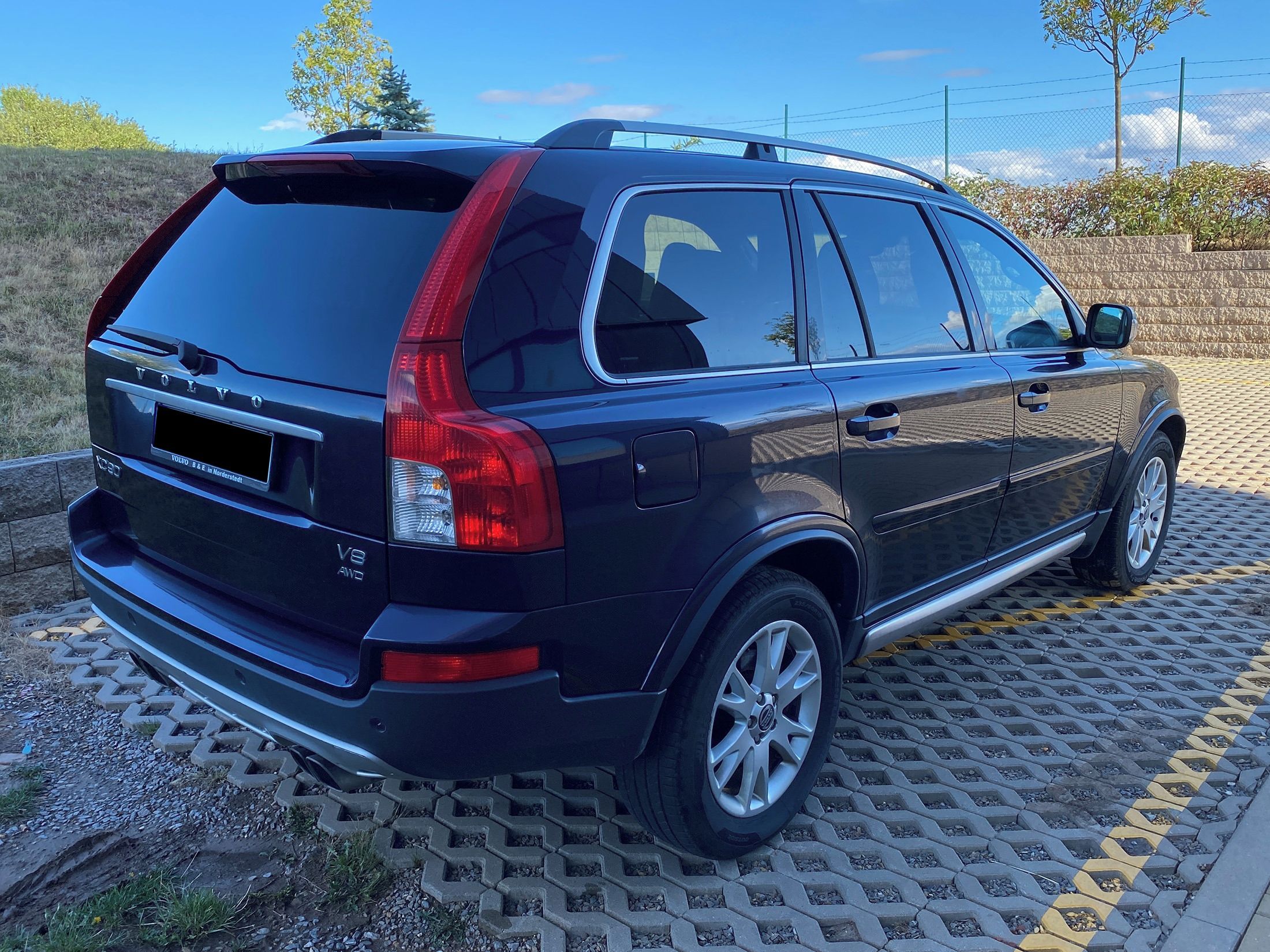 Volvo XC90, 4.4 V8, 7 míst, po servise - fotka 4
