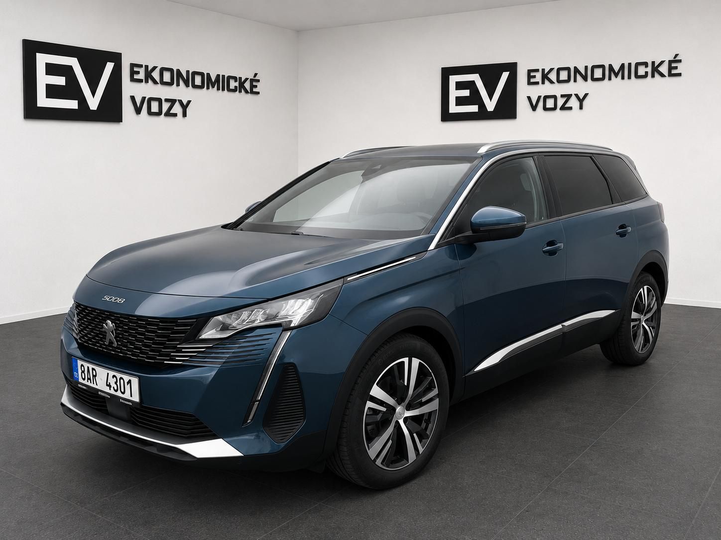 Peugeot 5008, ALLURE 1.2i,ČR,ZÁRUKA,7 MÍST - fotka 4