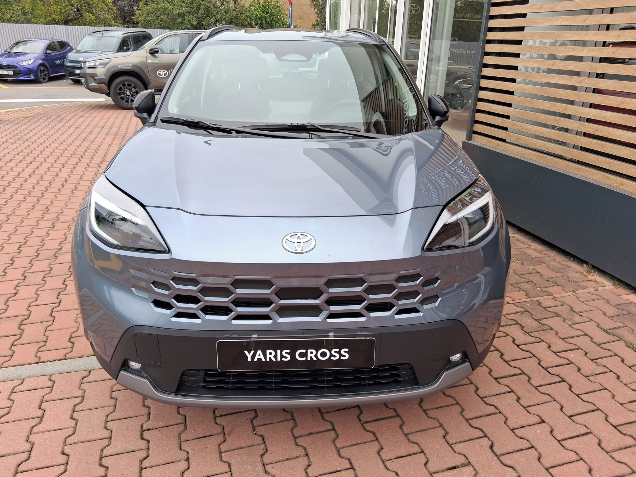 Toyota Yaris Cross, 1,5 HEV 116K COMFORT + WINTER - fotka 2