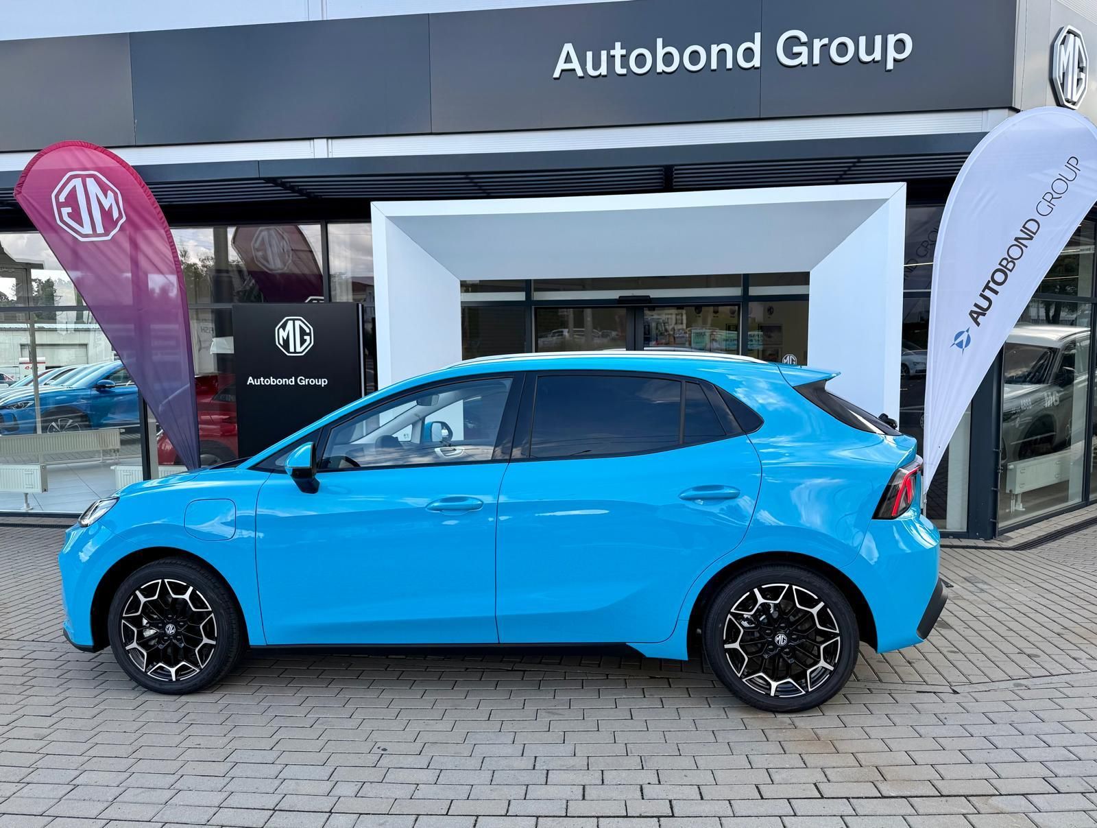 MG MG4, PREMIUM 4 Urban EV 54kWh 118kW - fotka 2