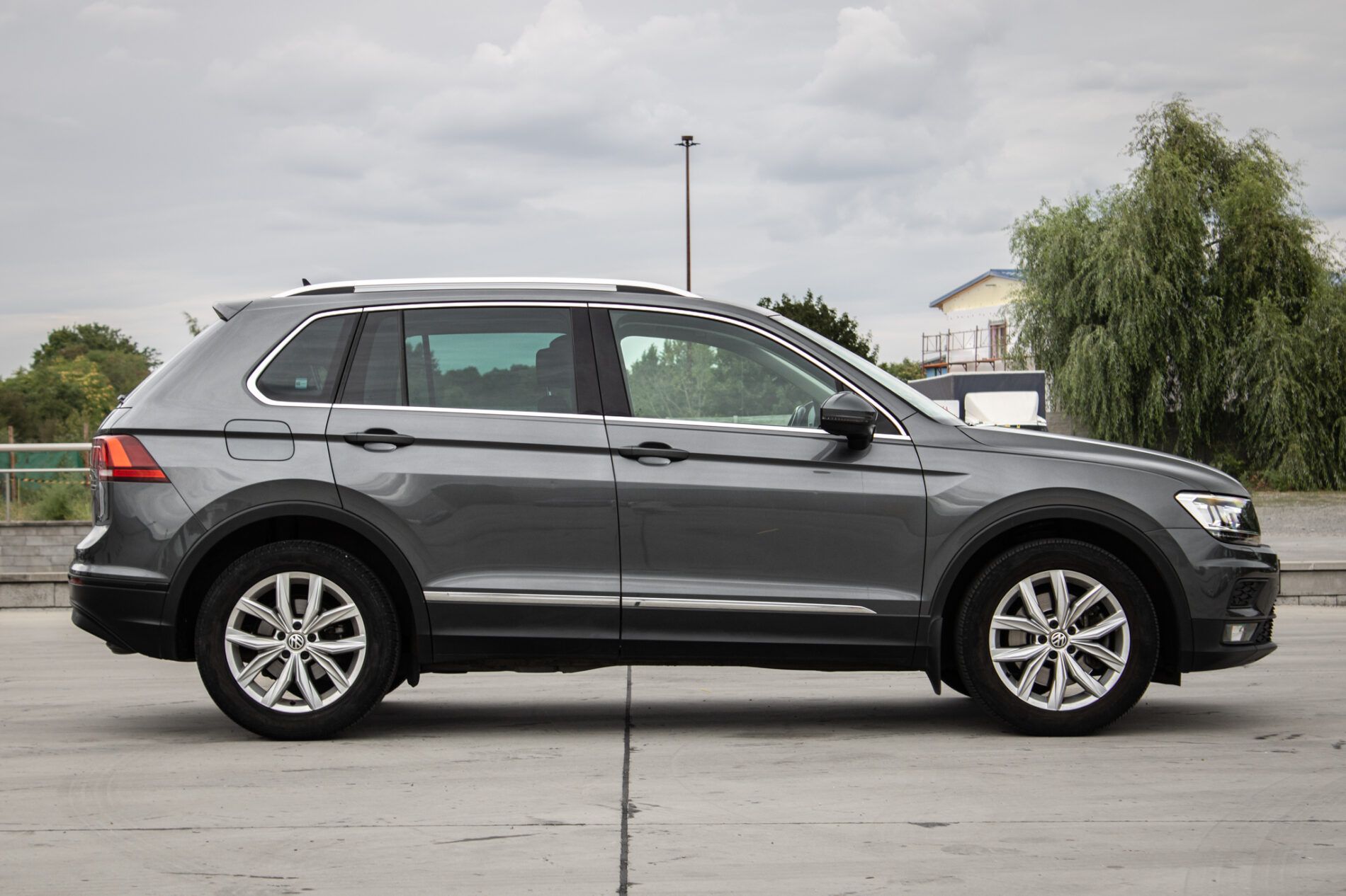 Volkswagen Tiguan - fotka 4