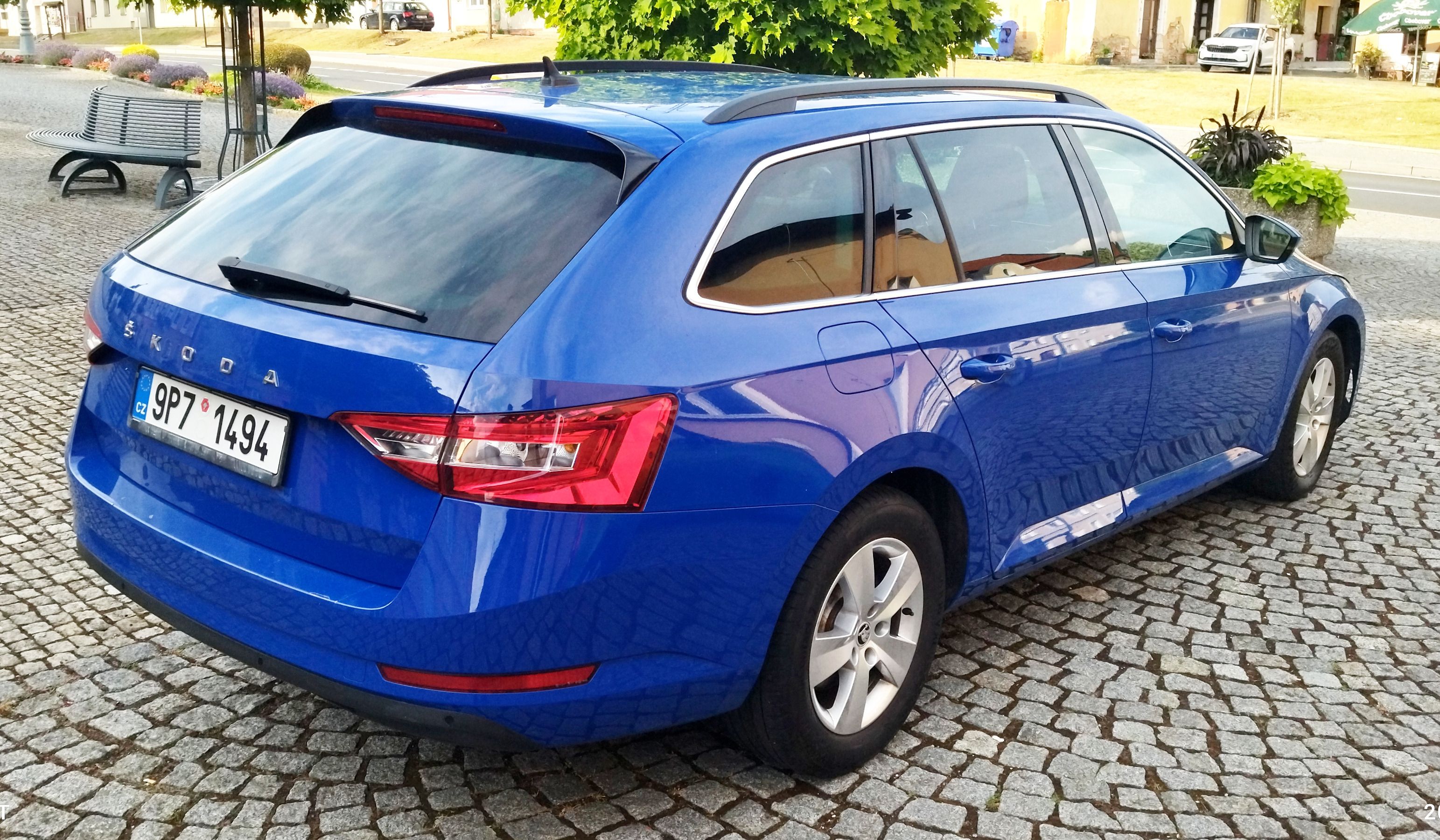 Škoda Superb, kombi 2,0TDI 110KW super stav! - fotka 5