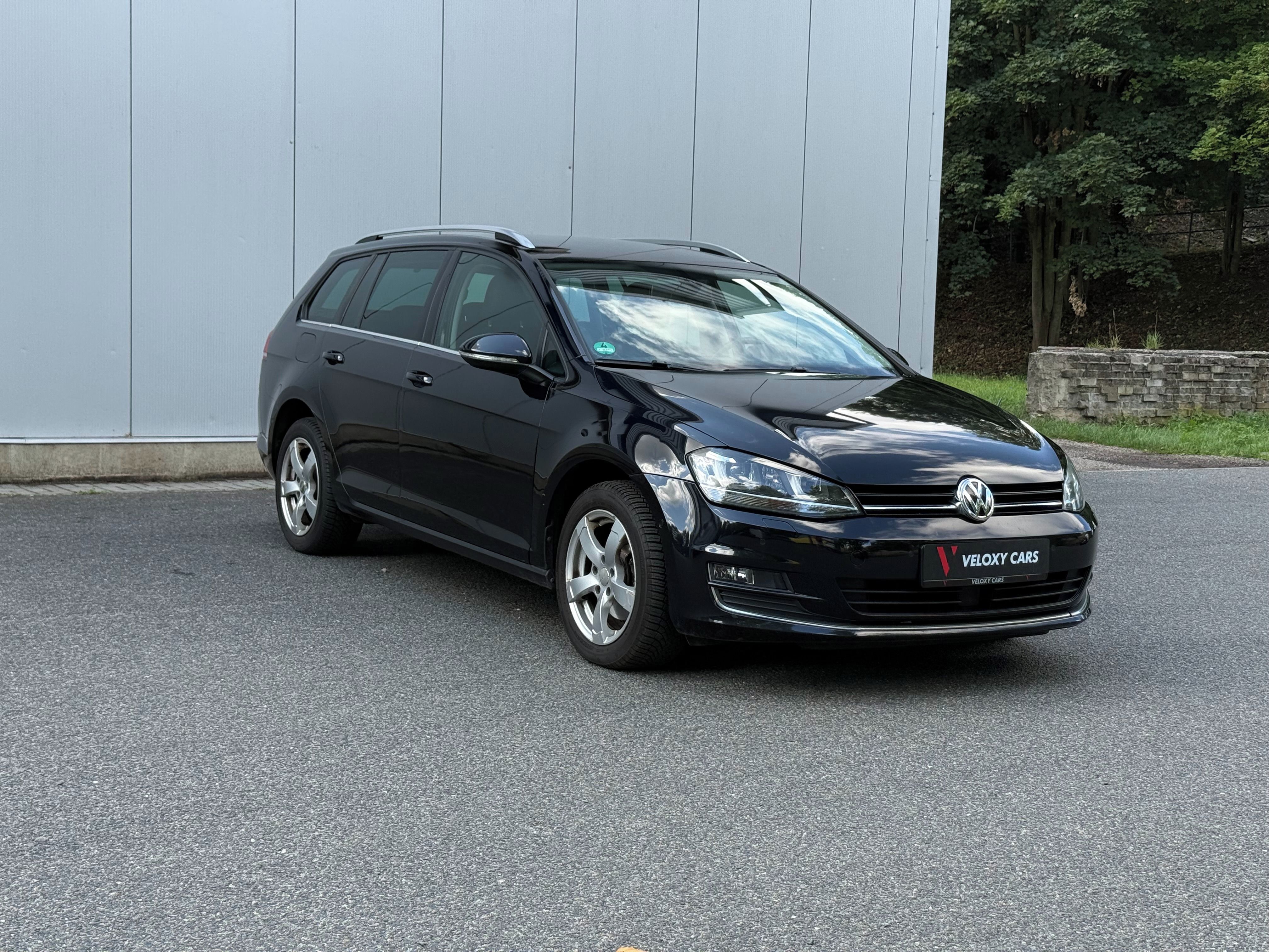 Volkswagen Golf, 1.4 TSI DSG Highline - fotka 3