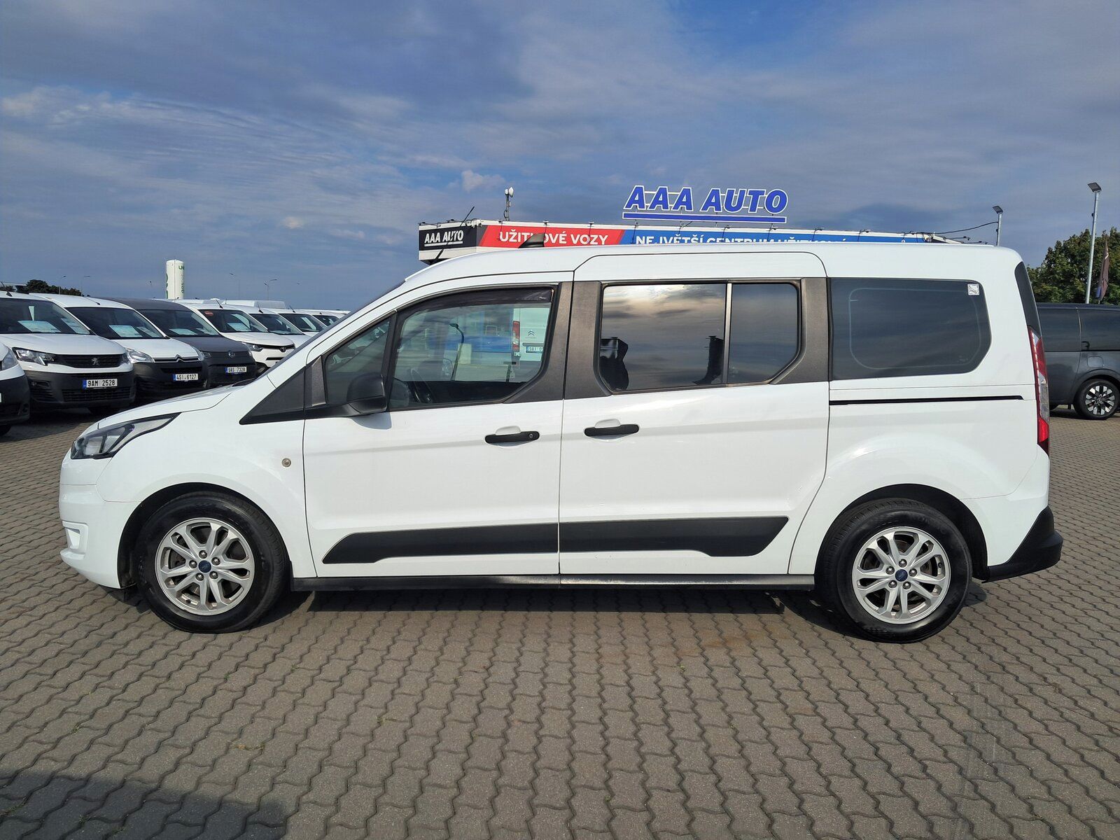 Ford Tourneo Connect, 1.5 EcoBlue, 5Míst, Klima, ČR - fotka 3