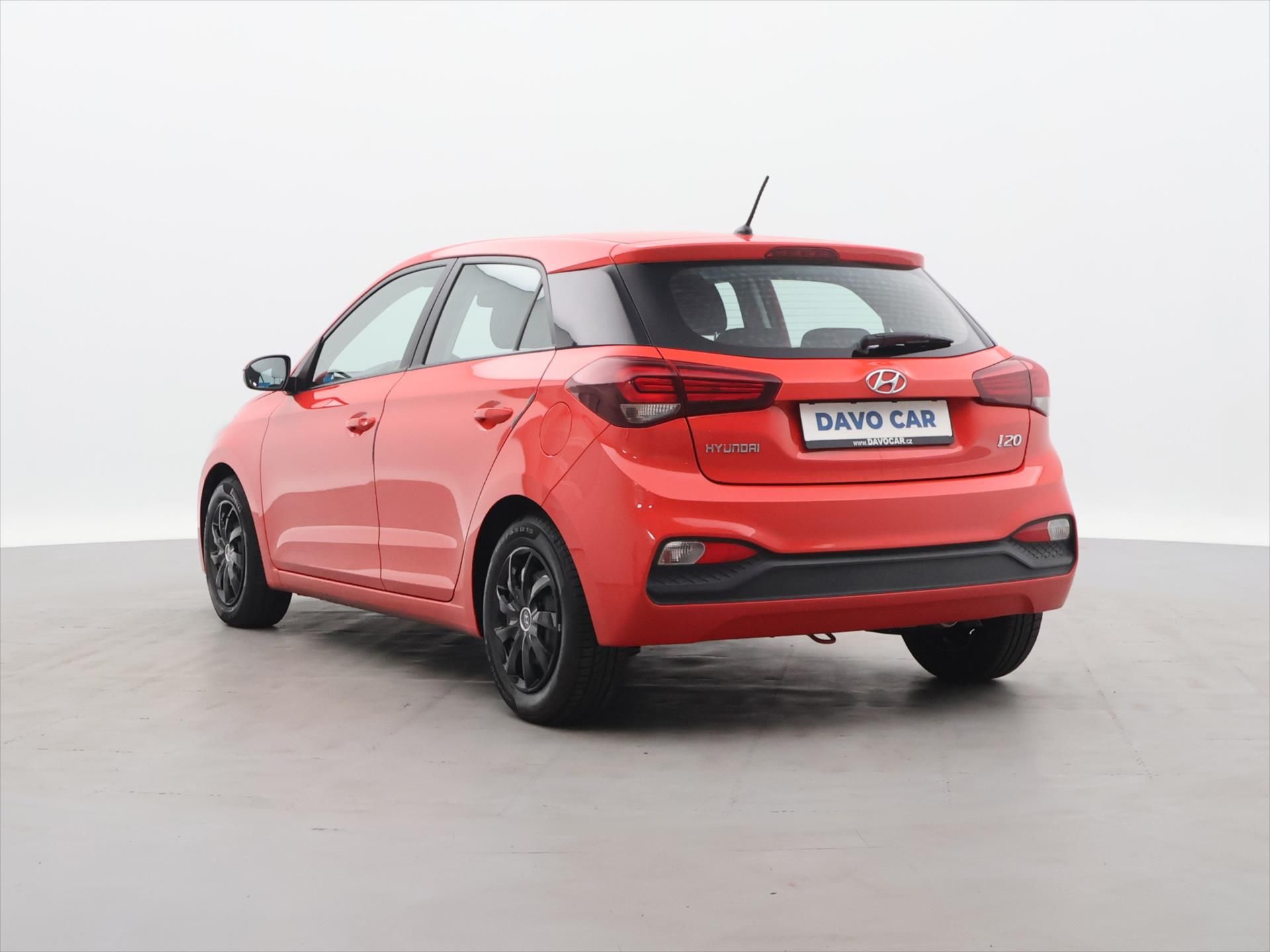 Hyundai i20, 1,3 i 55kW Family+ CZ 1.maj - fotka 5
