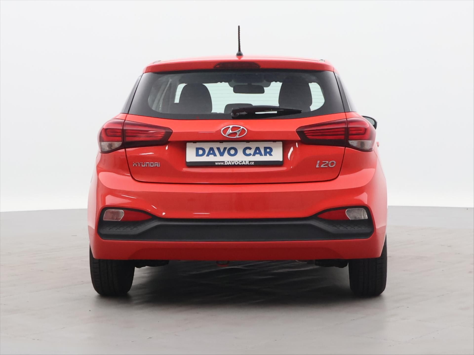 Hyundai i20, 1,3 i 55kW Family+ CZ 1.maj - fotka 6