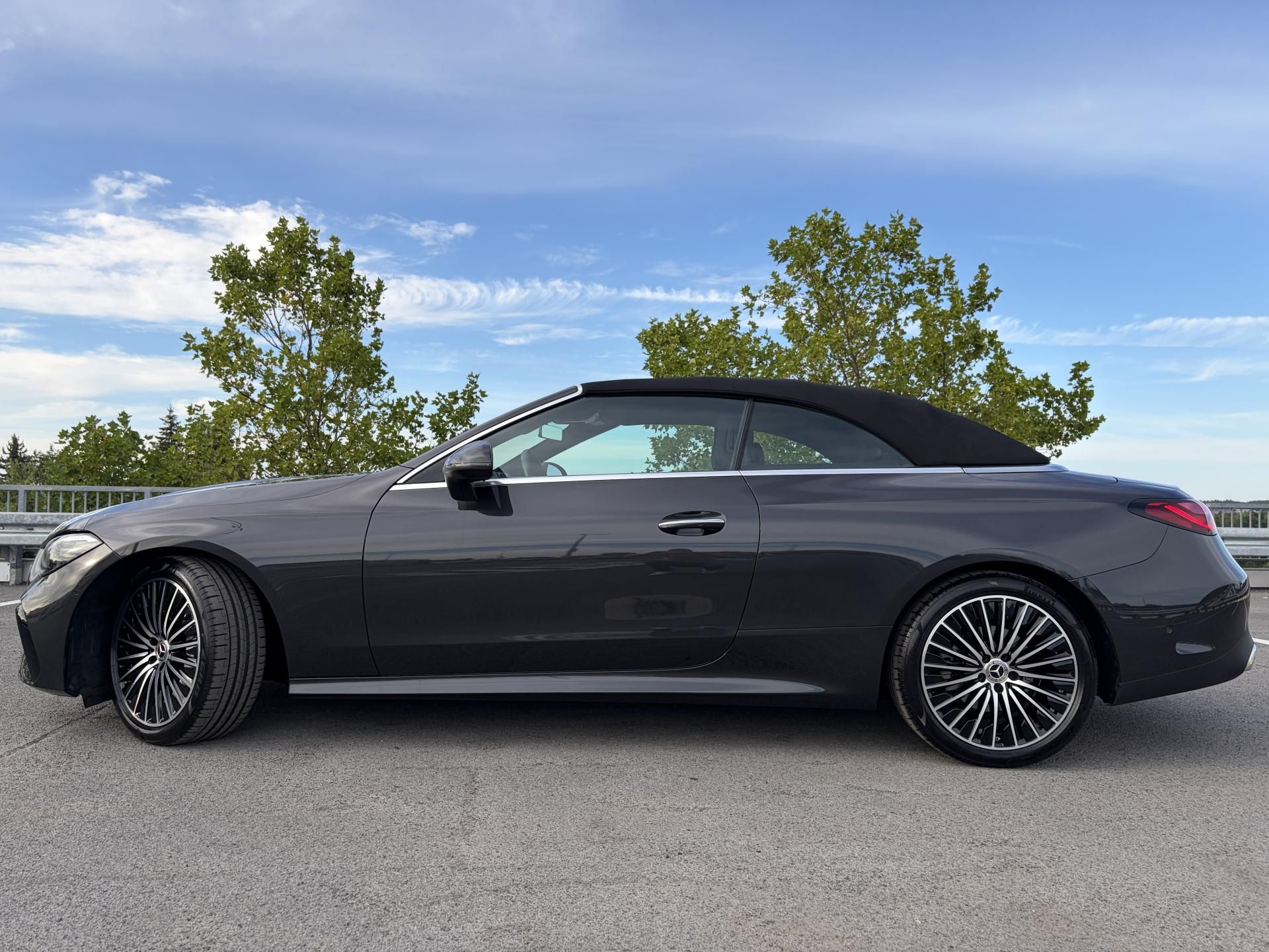 Mercedes-Benz CLE, 220d Cabrio AMG el.sed KEYLESS - fotka 5