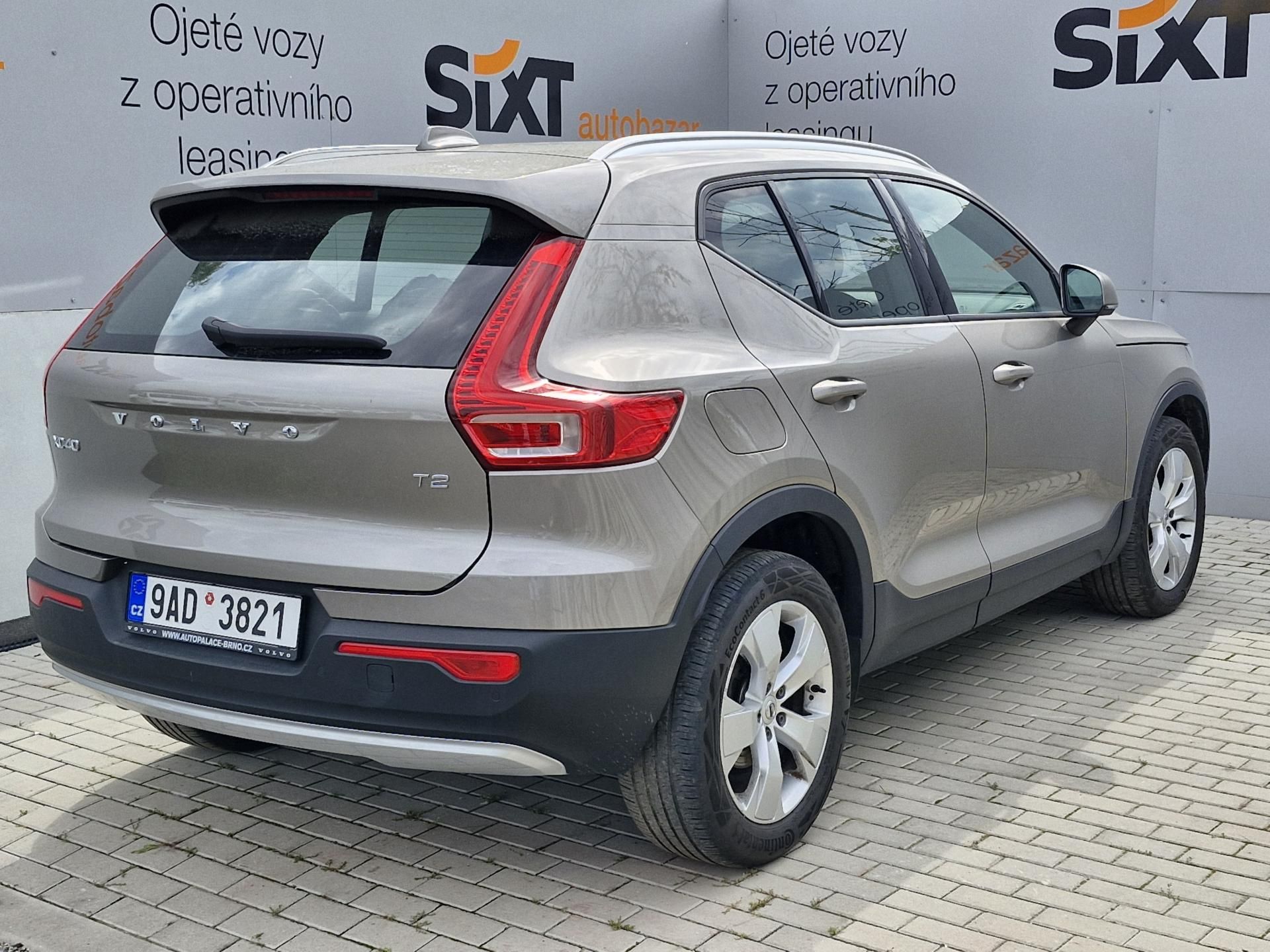 Volvo XC40, T2 Momentum PRO 1,5 (95 kW) - fotka 3