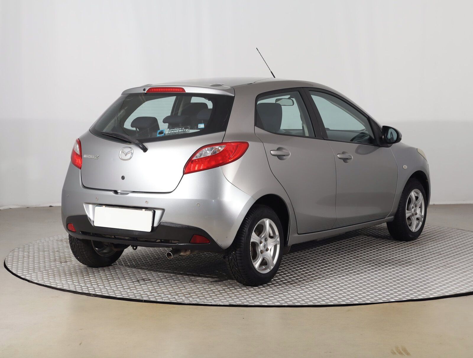 Mazda 2, 1.3 i - fotka 5