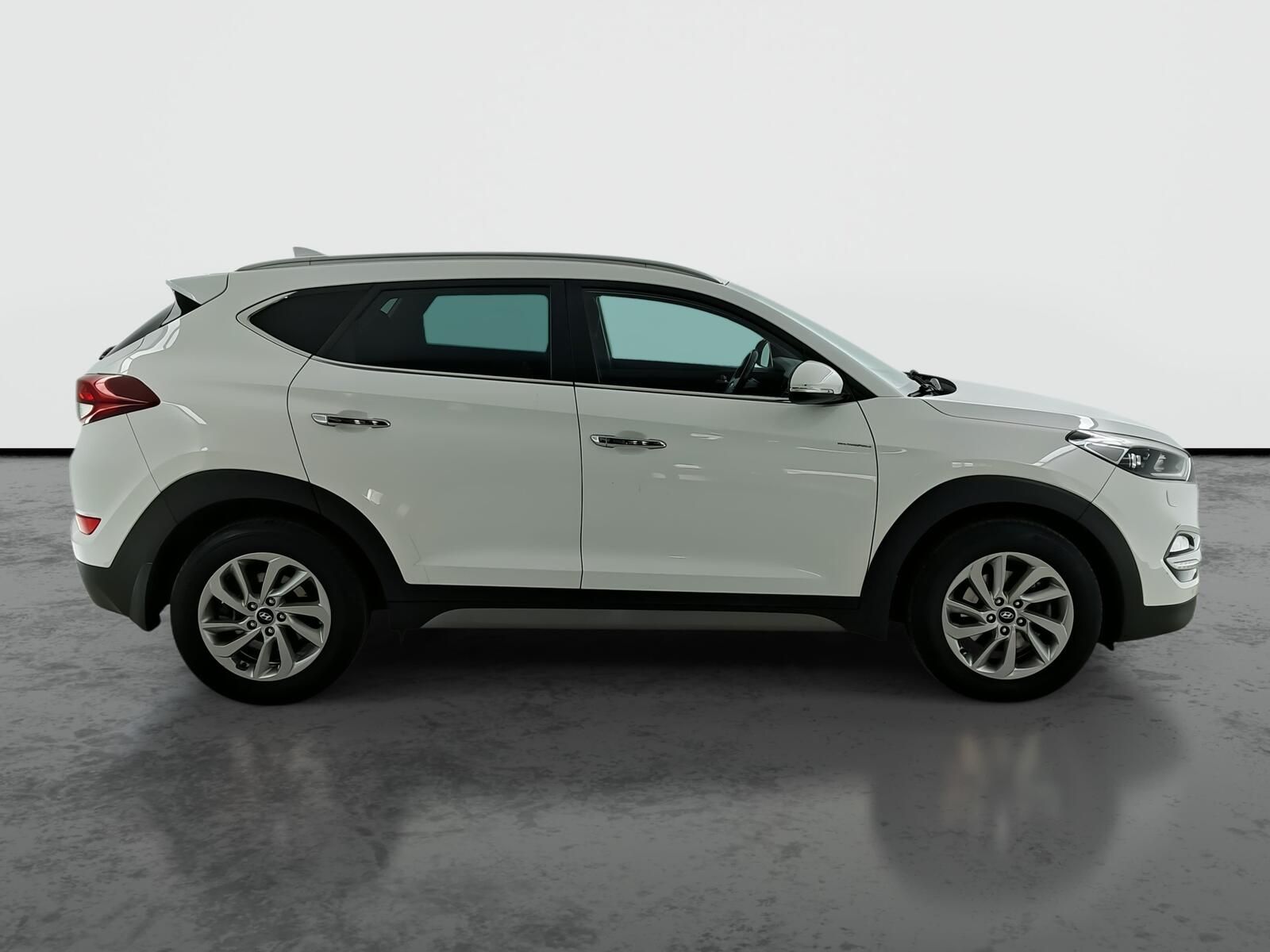 Hyundai Tucson, 2.0 CRDi, 4X4, Automat - fotka 6