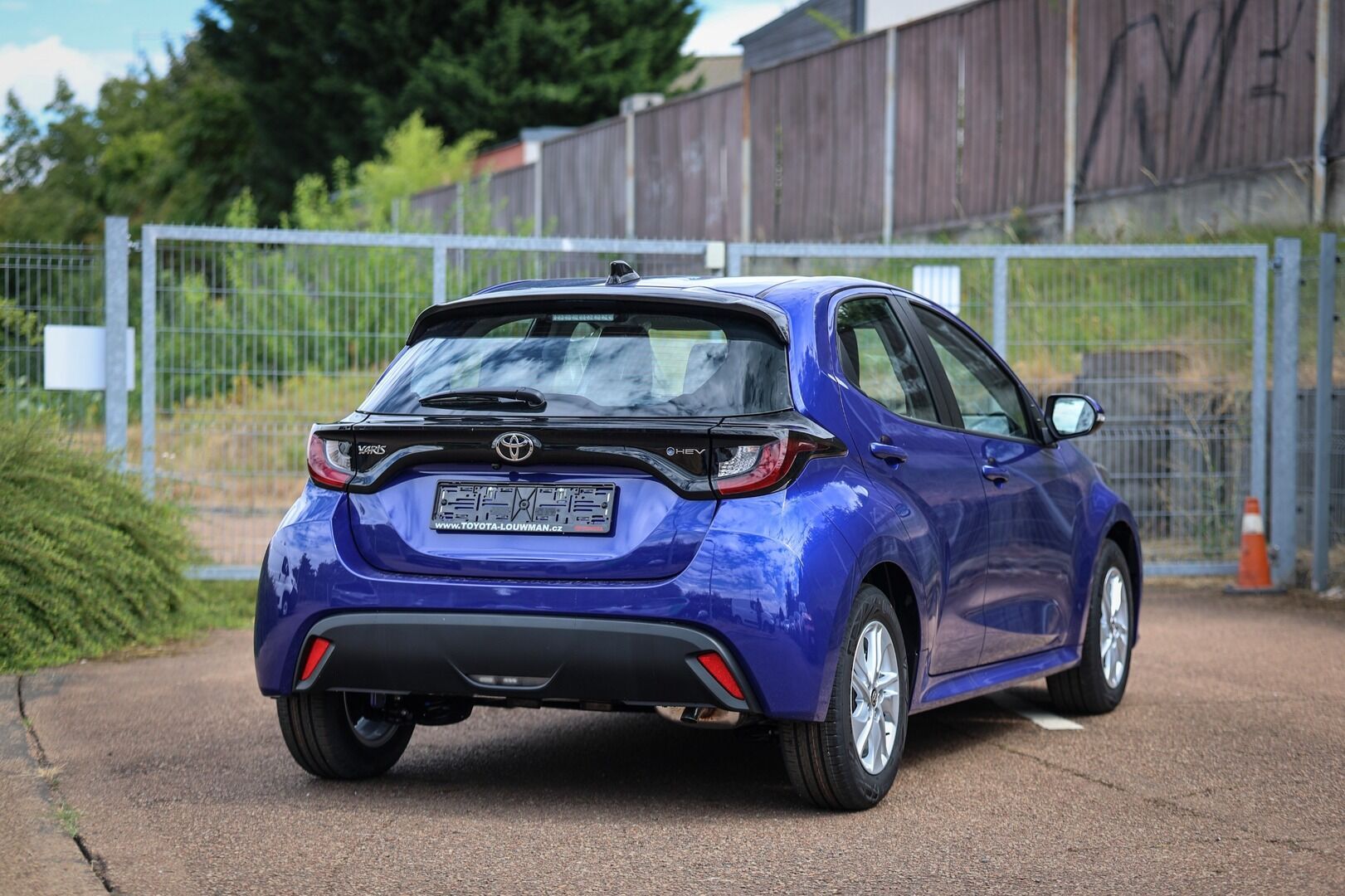 Toyota Yaris, 1,5 Yaris  HEV 116  LIMITED - fotka 5