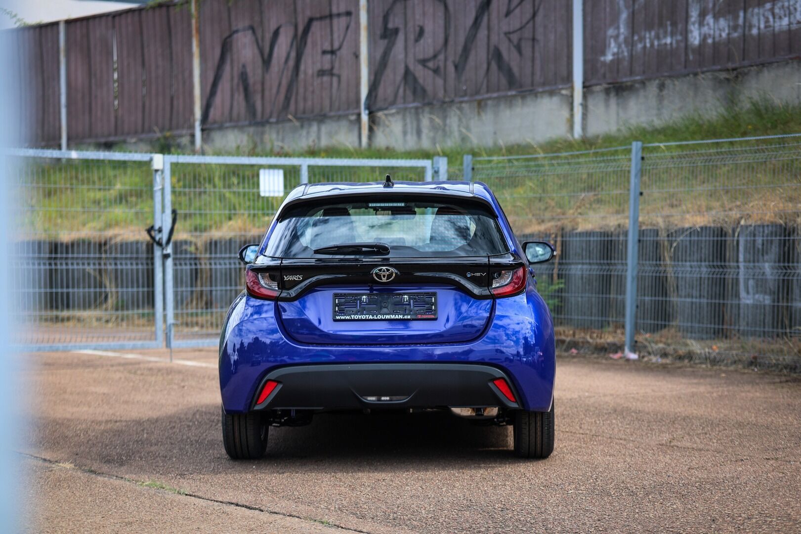 Toyota Yaris, 1,5 Yaris  HEV 116  LIMITED - fotka 4