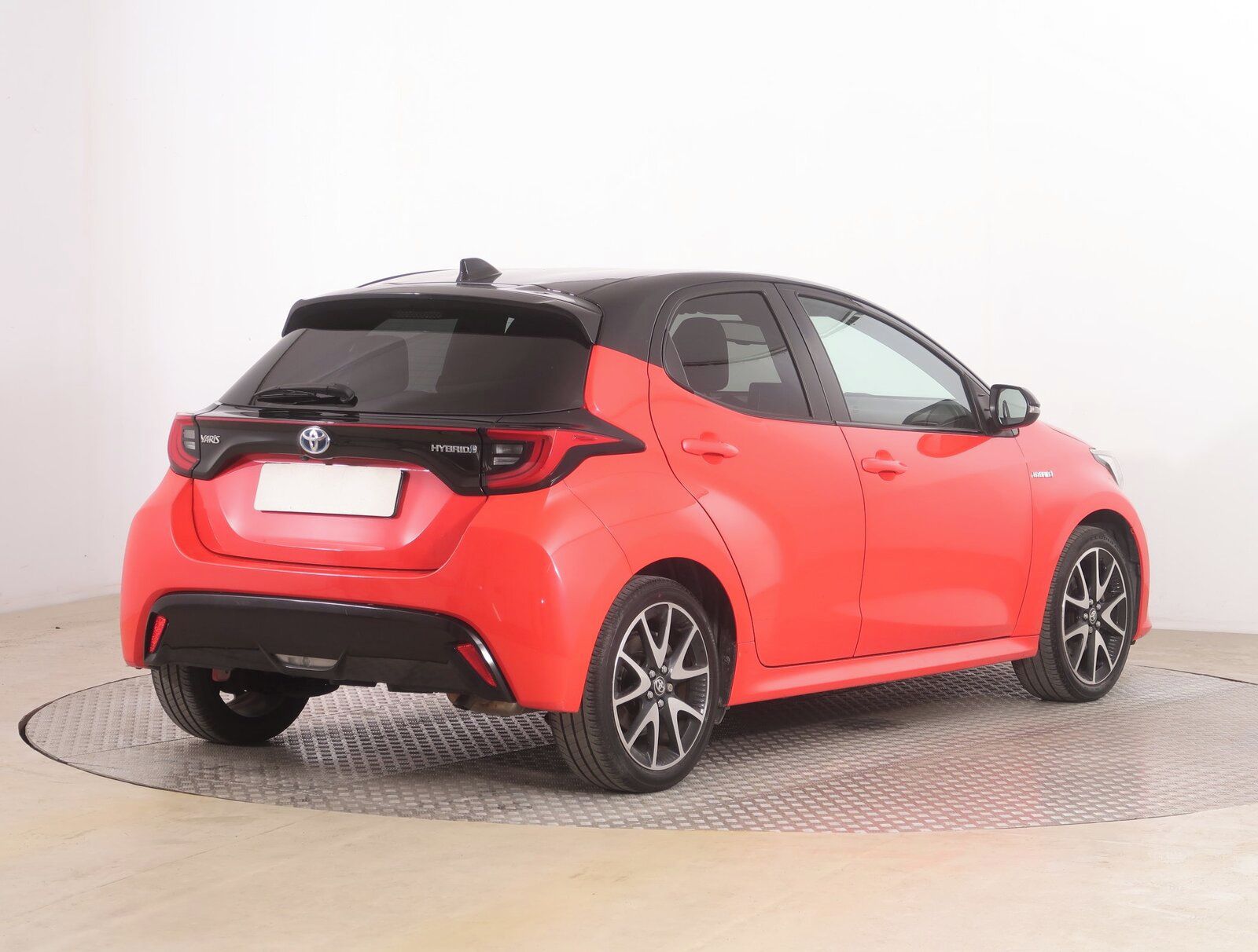 Toyota Yaris, 1.5 VVT-i Hybrid, Automat - fotka 5