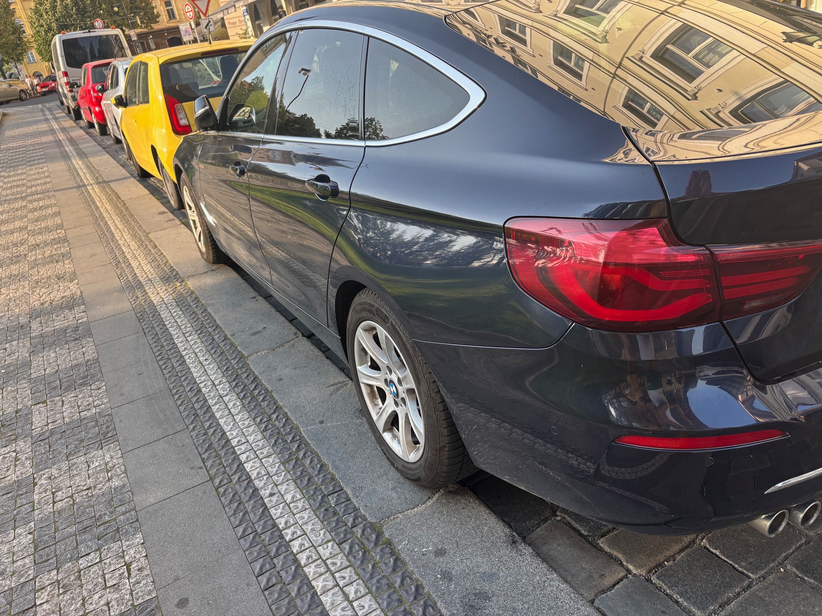 BMW Řada 3, BMW 320d GTI xDrive - fotka 4