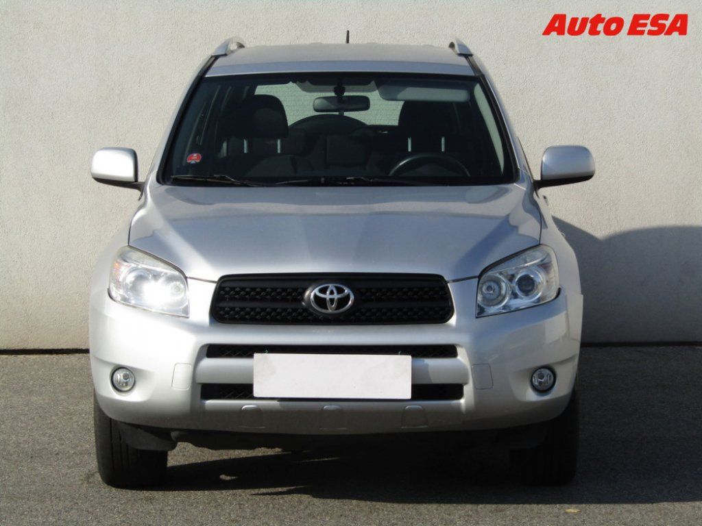Toyota Rav4, 2.2 D-CAT 4x4,STK8/28 - fotka 2