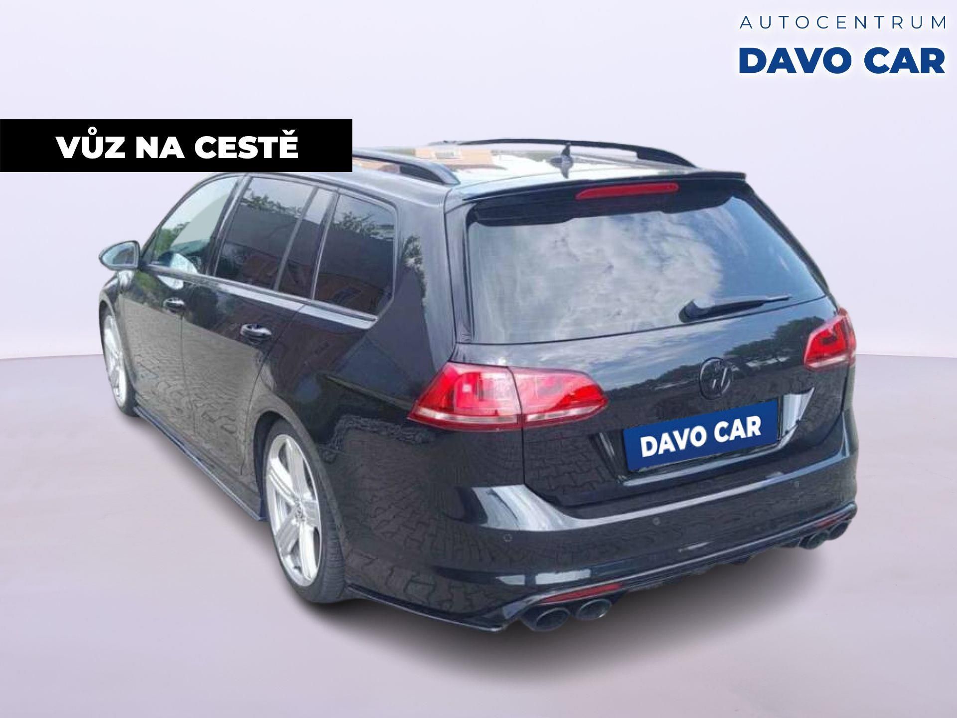 Volkswagen Golf, R 2,0 TSI 221 kW 4M DSG Pano - fotka 2