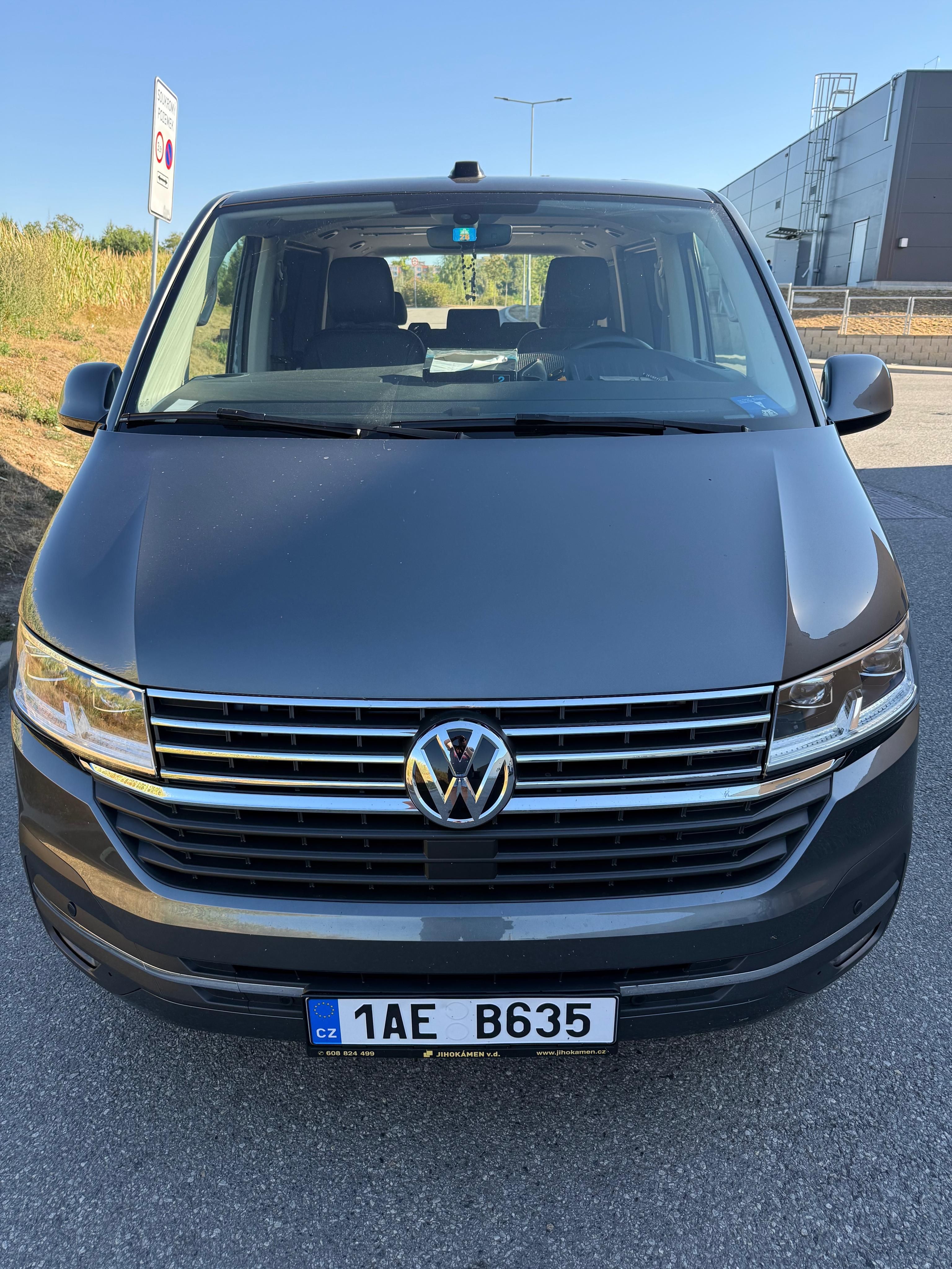 Volkswagen Multivan - fotka 4