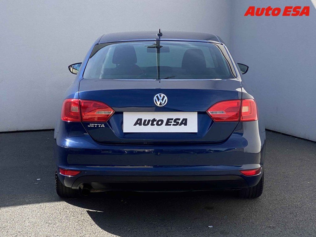 Volkswagen Jetta, 1.2 TSi,Match - fotka 5