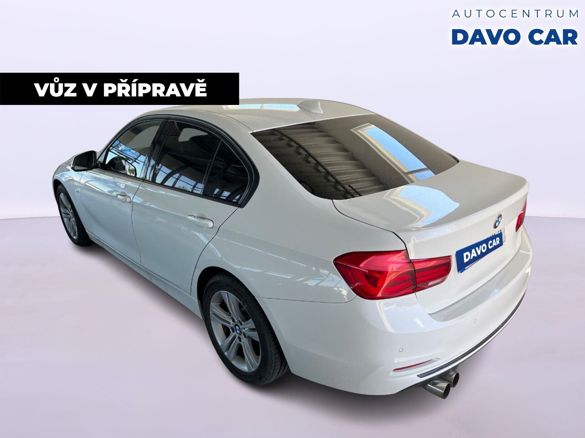 BMW Řada 3, 2,0 320i 135kW CZ xDrive Sport - fotka 4