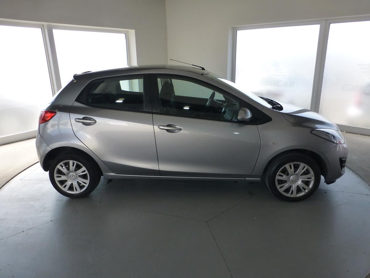 Mazda 2 - fotka 4