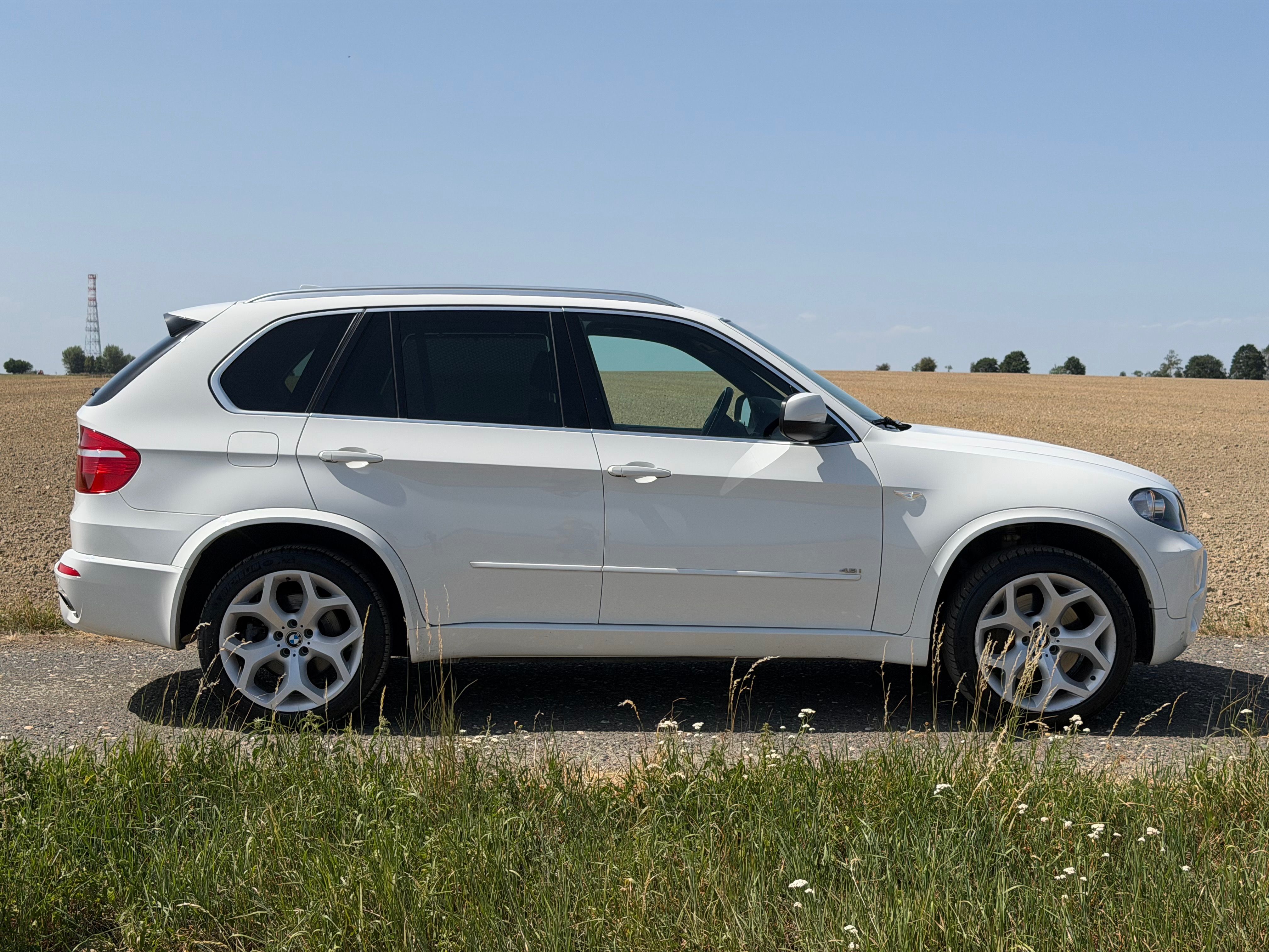 BMW X5, 4.8i E70 - fotka 5