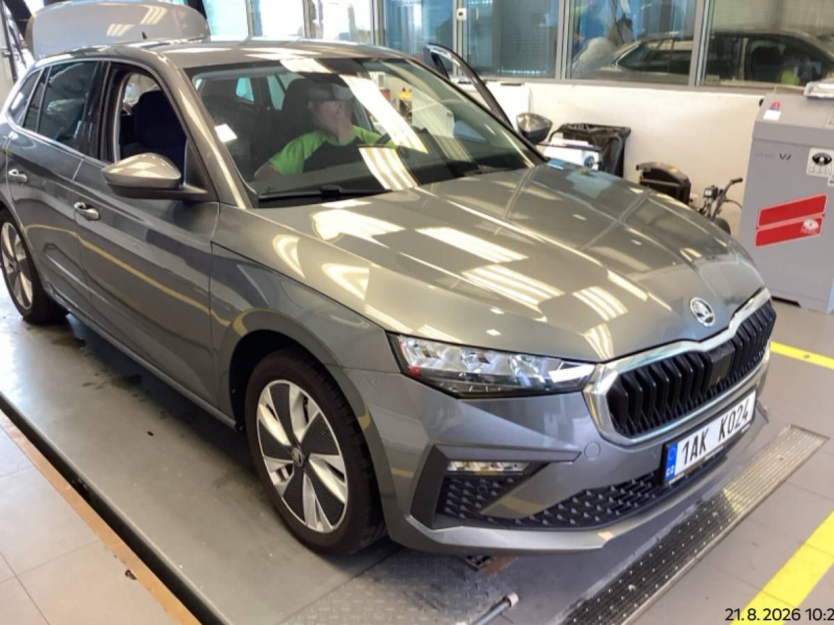 Škoda Scala, Top Selection 1,0 TSI 85kW MT6 - fotka 2