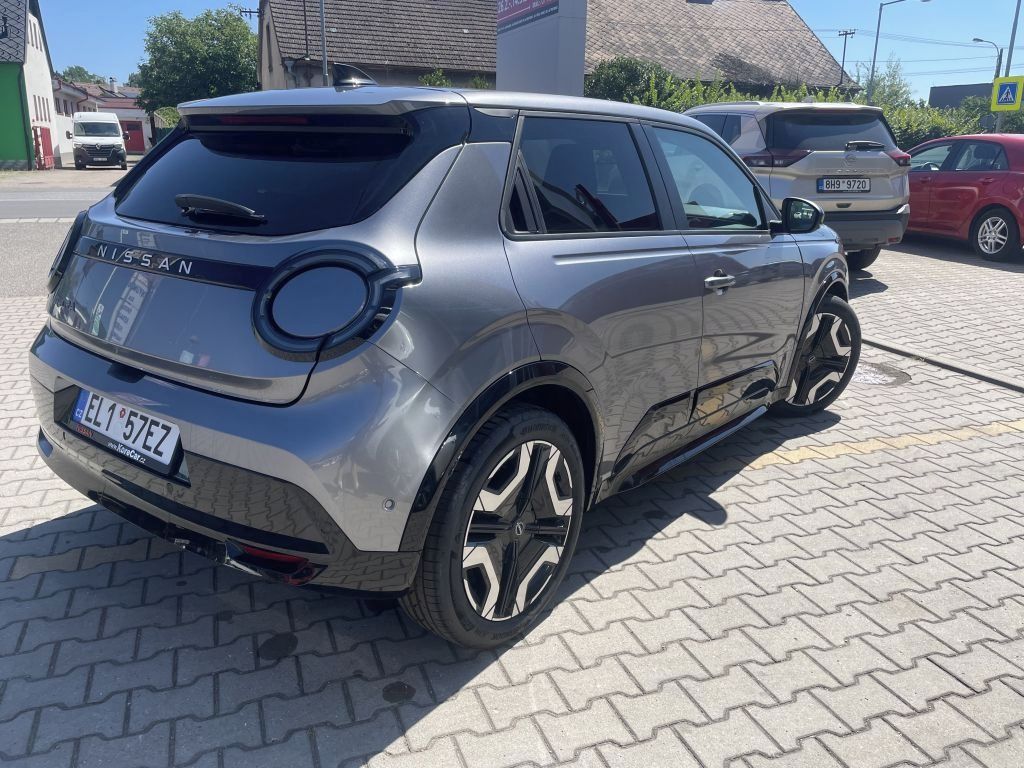 Nissan Micra, Advance 40kWh + 18" litá kola - fotka 4