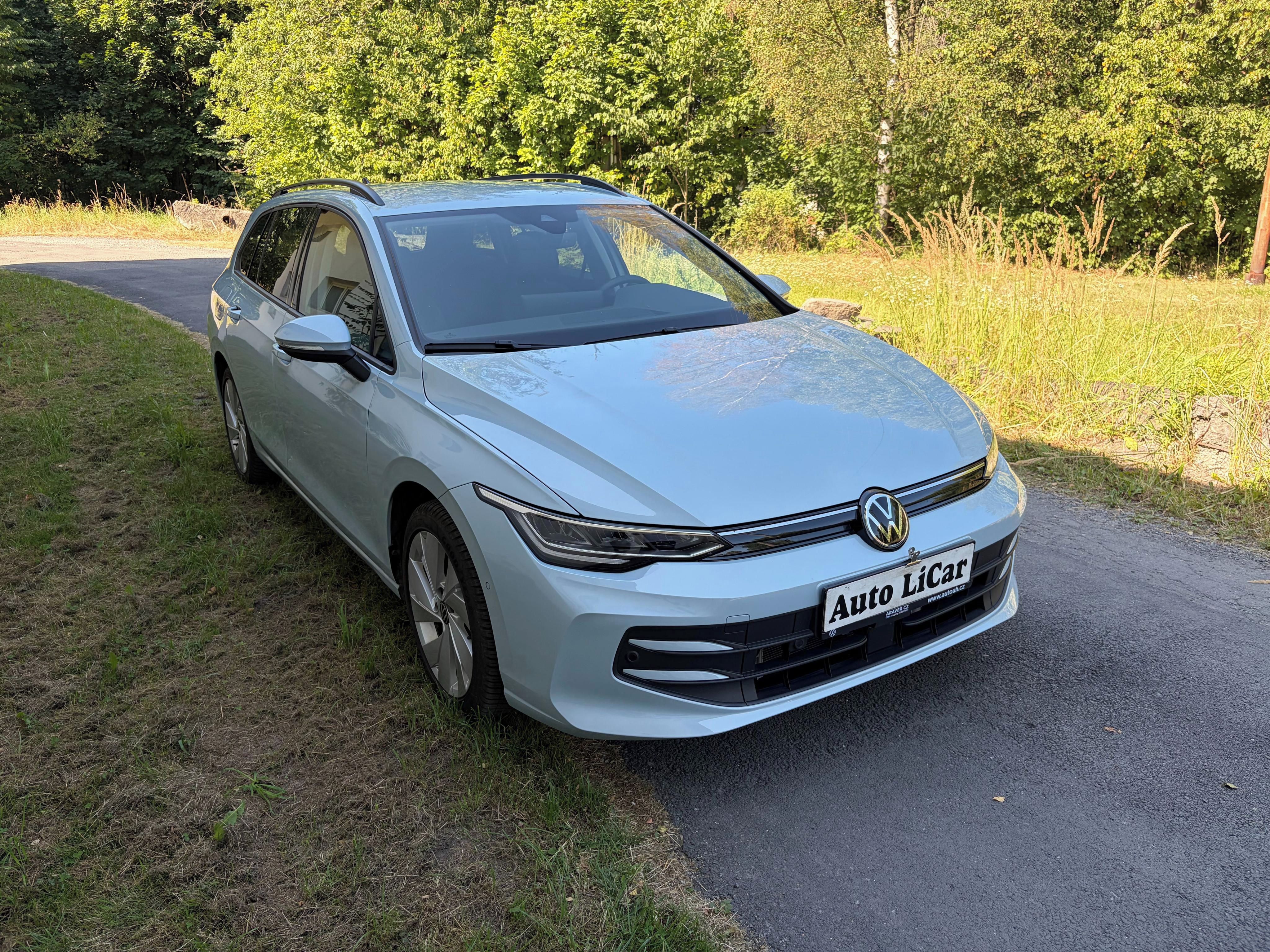 Volkswagen Golf, 1.5 TSI 110kw 1.maj ČR TOP STA