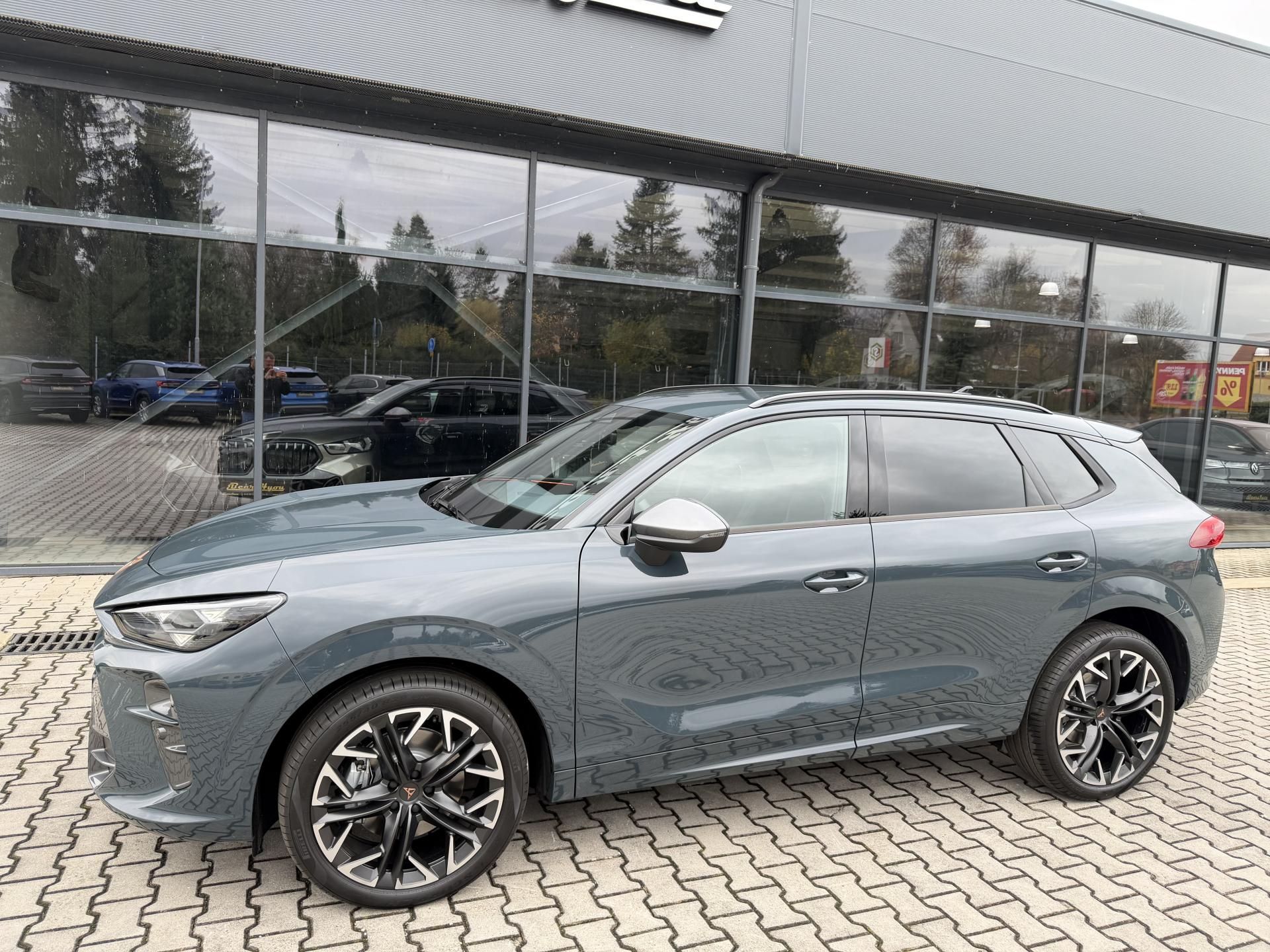 Cupra Terramar, 2.0TSI 150kW 4WD R20 ZÁRUKA 5! - fotka 3