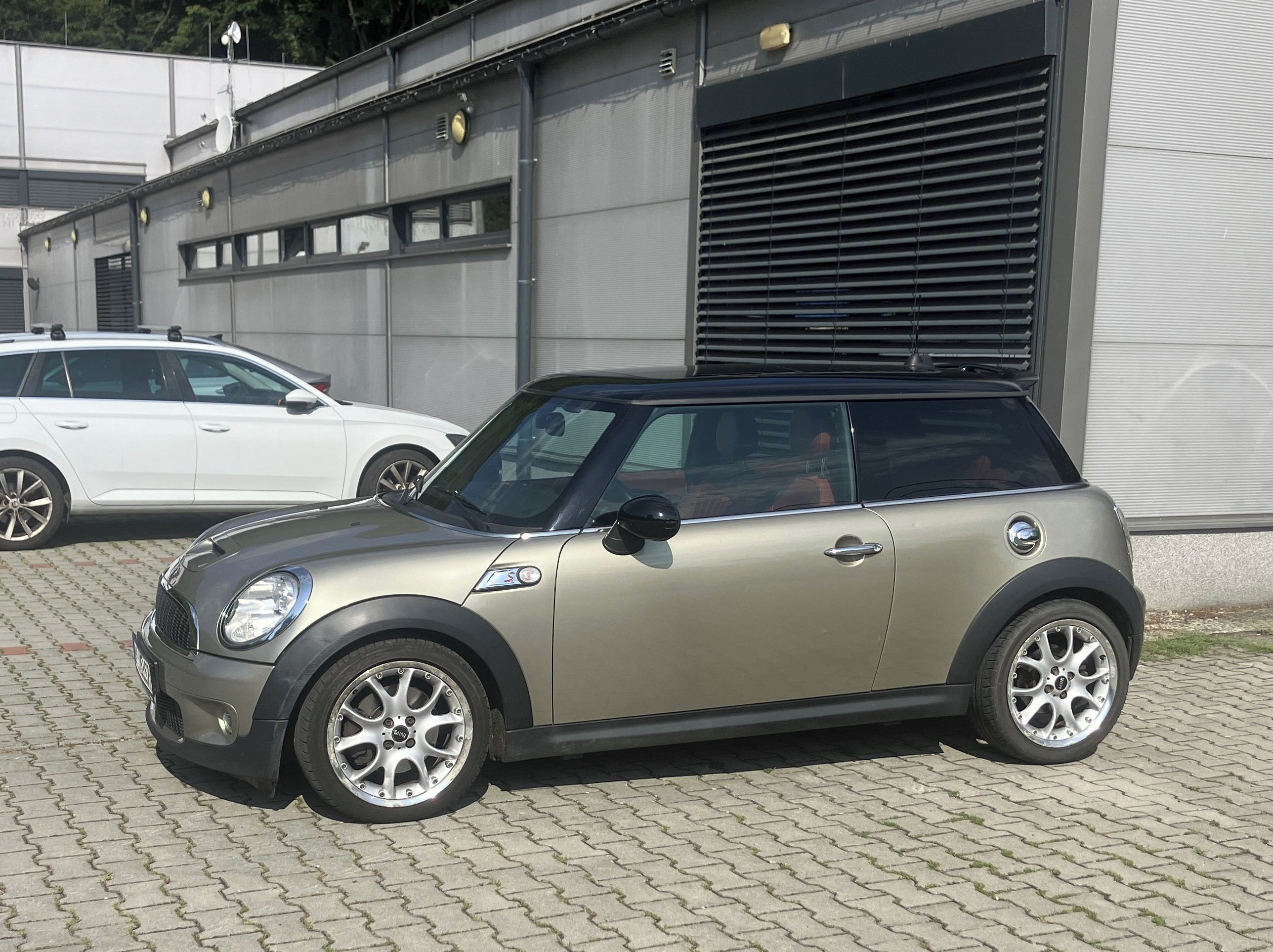 Mini Cooper S - fotka 3