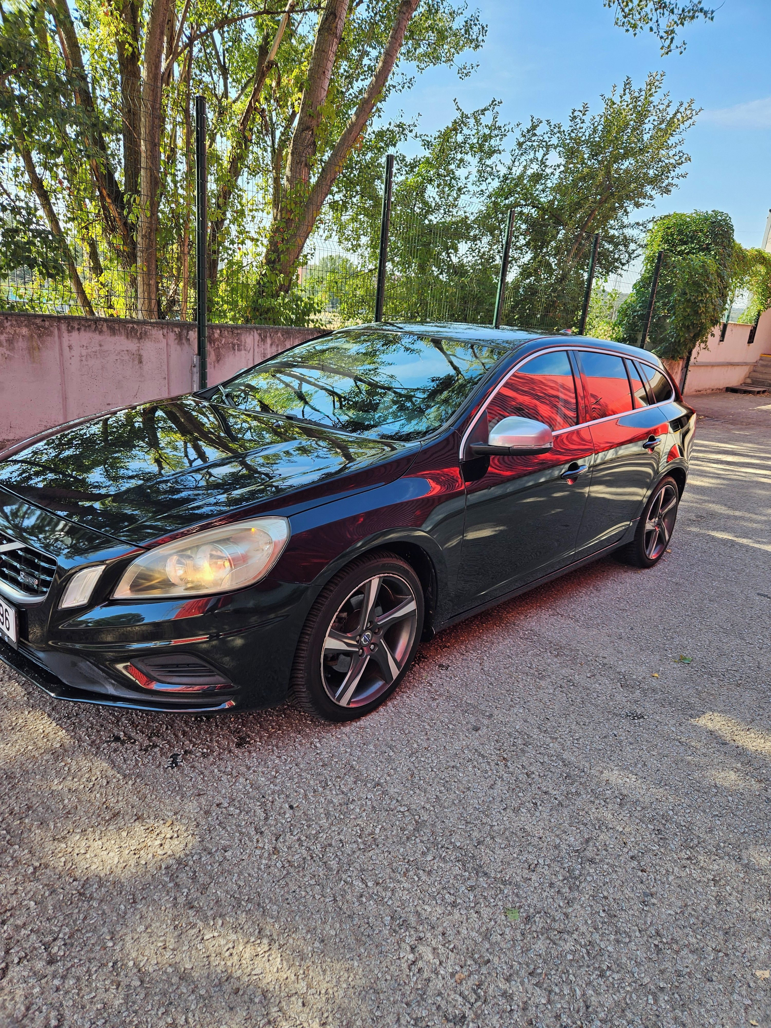 Volvo V60, R DESING - fotka 4