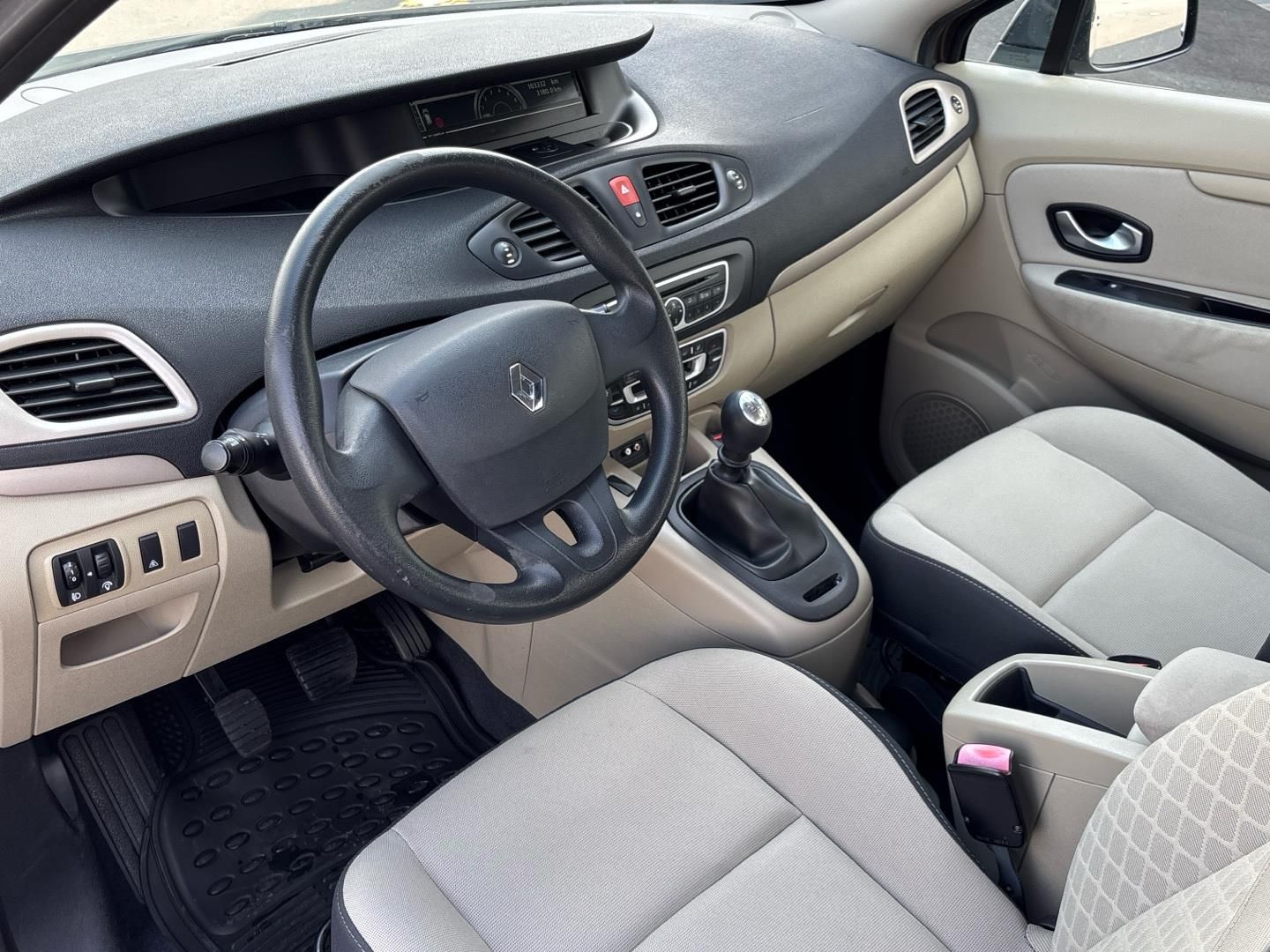 Renault Scénic, 1.6 SCe / 81 kW Expression - fotka 6