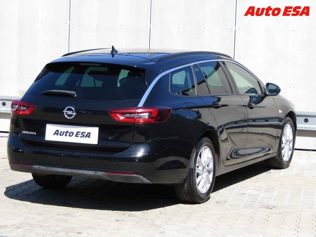 Opel Insignia, 1.6 CDTi - fotka 4