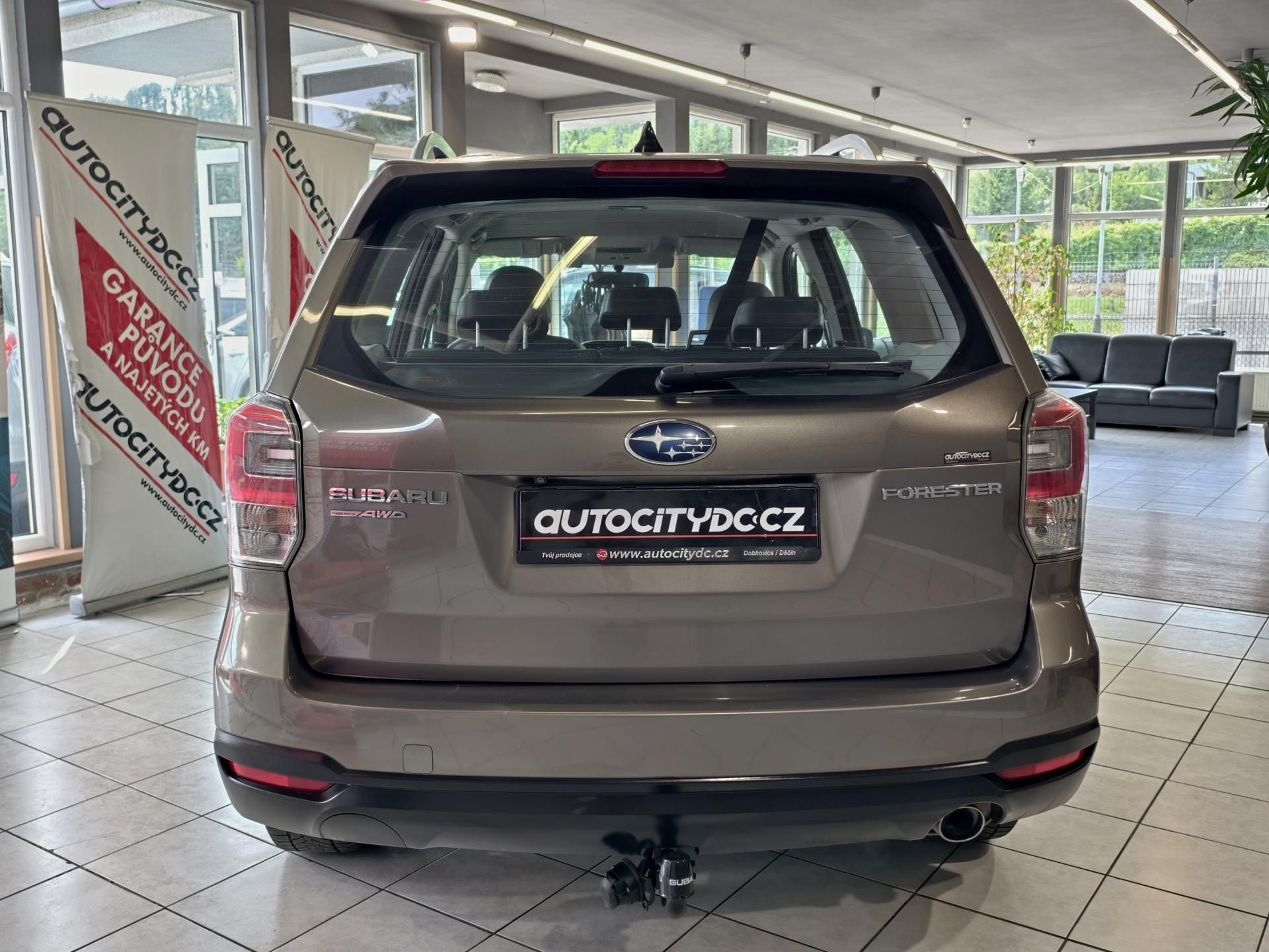 Subaru Forester, 2.0 i 4x4, A/T, EXECUTIVE, DPH - fotka 6