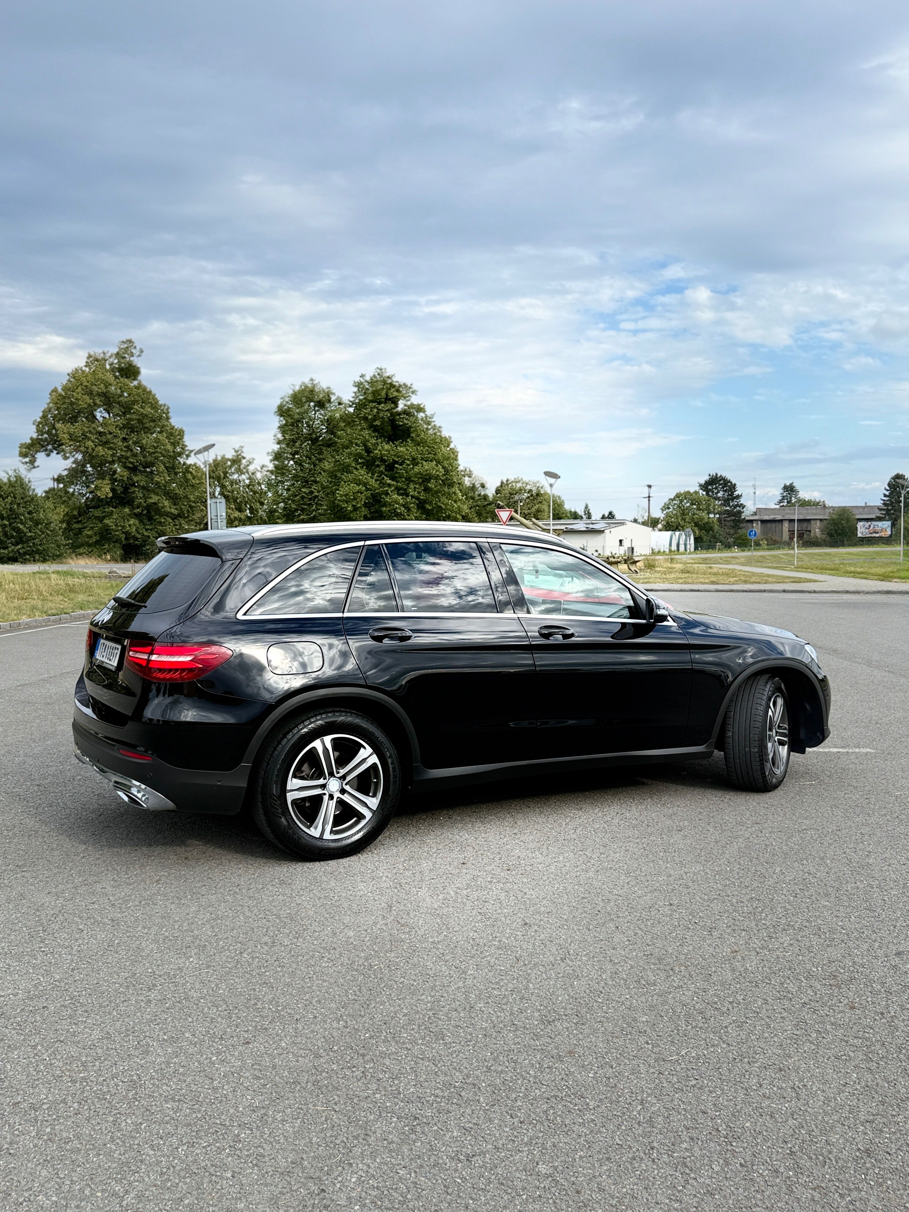Mercedes-Benz GLC - fotka 4