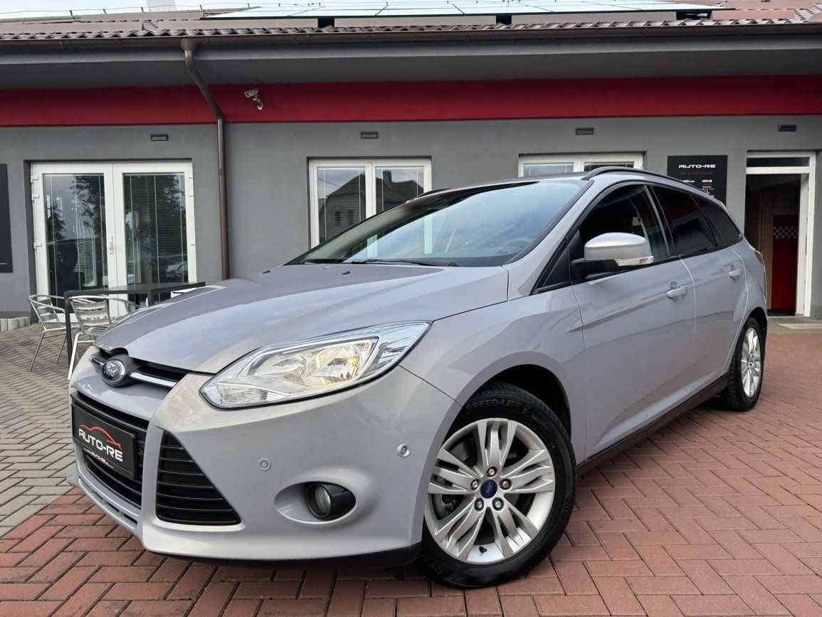 Ford Focus, 1.6Ti-VCT Klima Parkování - fotka 4