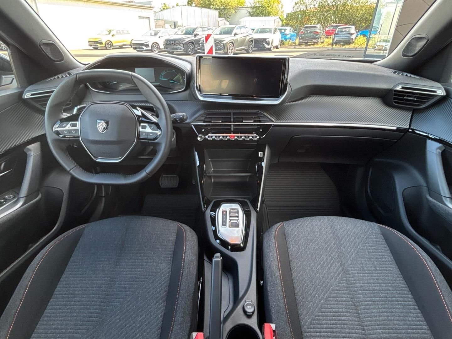 Peugeot 2008, 1.2 Hybrid / 100 kW STYLE - fotka 5