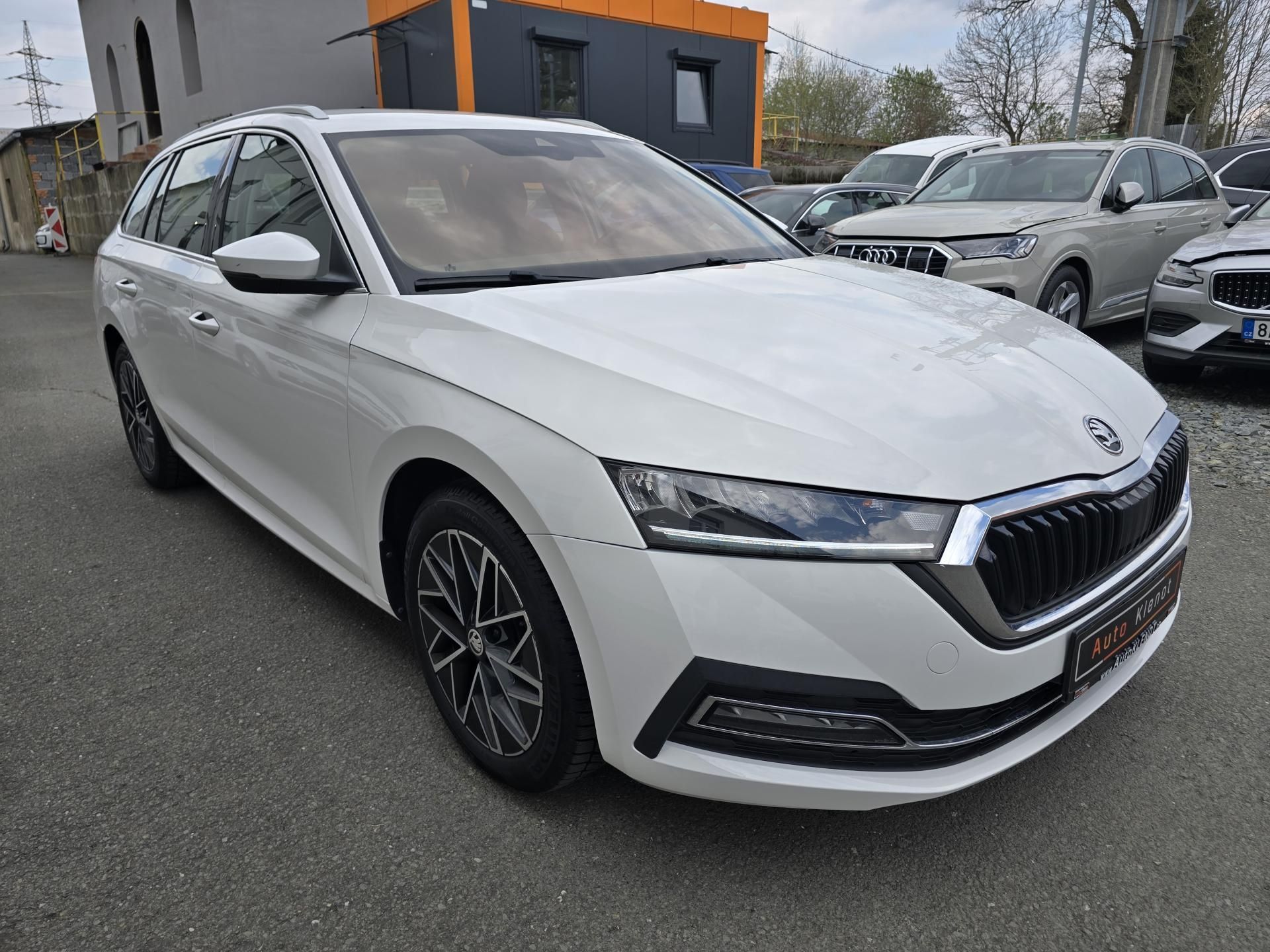 Škoda Octavia, 2.0TDi 110kW DSG STYLE + NAVI - fotka 2